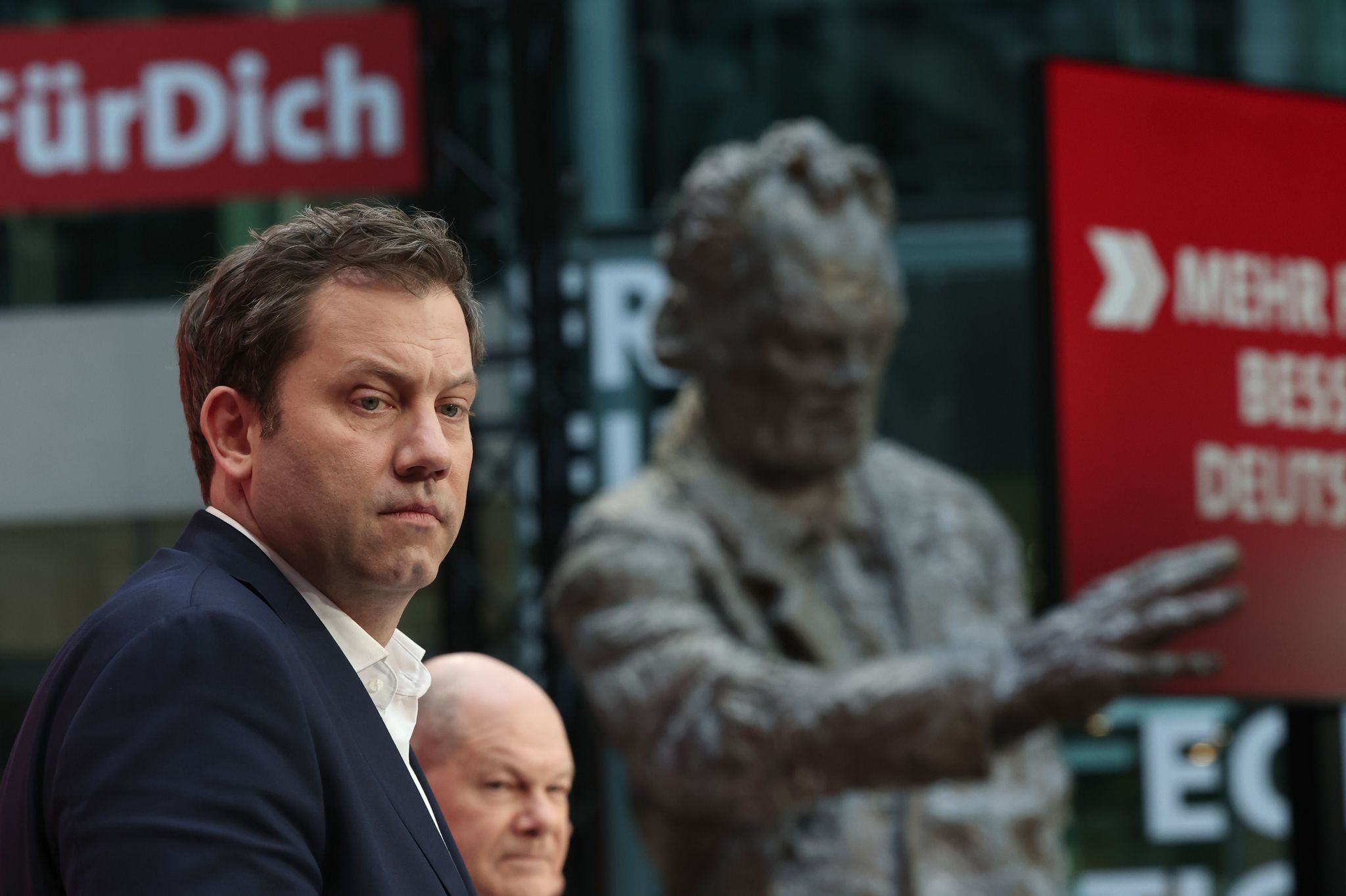 SPD-Chef: Merz muss Kurs und Ton deutlich ändern