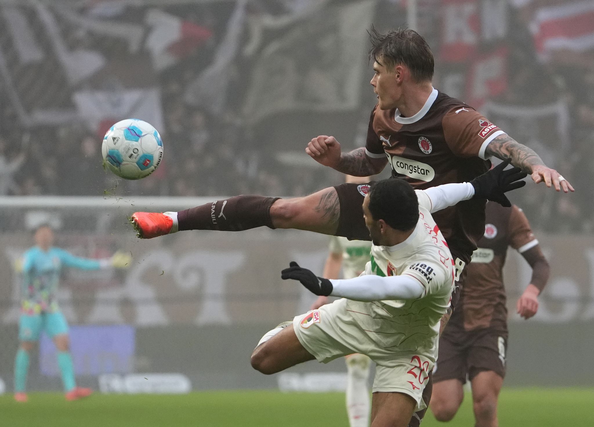 FC St. Pauli verspielt spät Sieg gegen FC Augsburg
