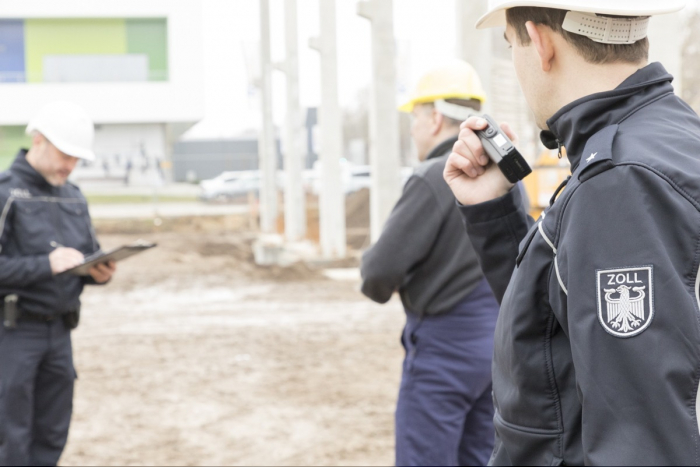 Halle: Illegale Beschäftigung auf Baustelle im Saalekreis