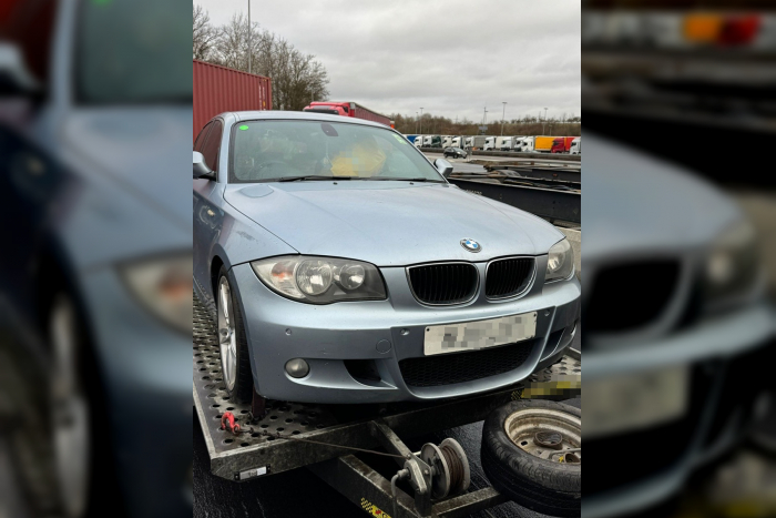 Saarbrücken: Schmuggel auf der A3 – ZOLL kontrolliert Autos aus Großbritannien