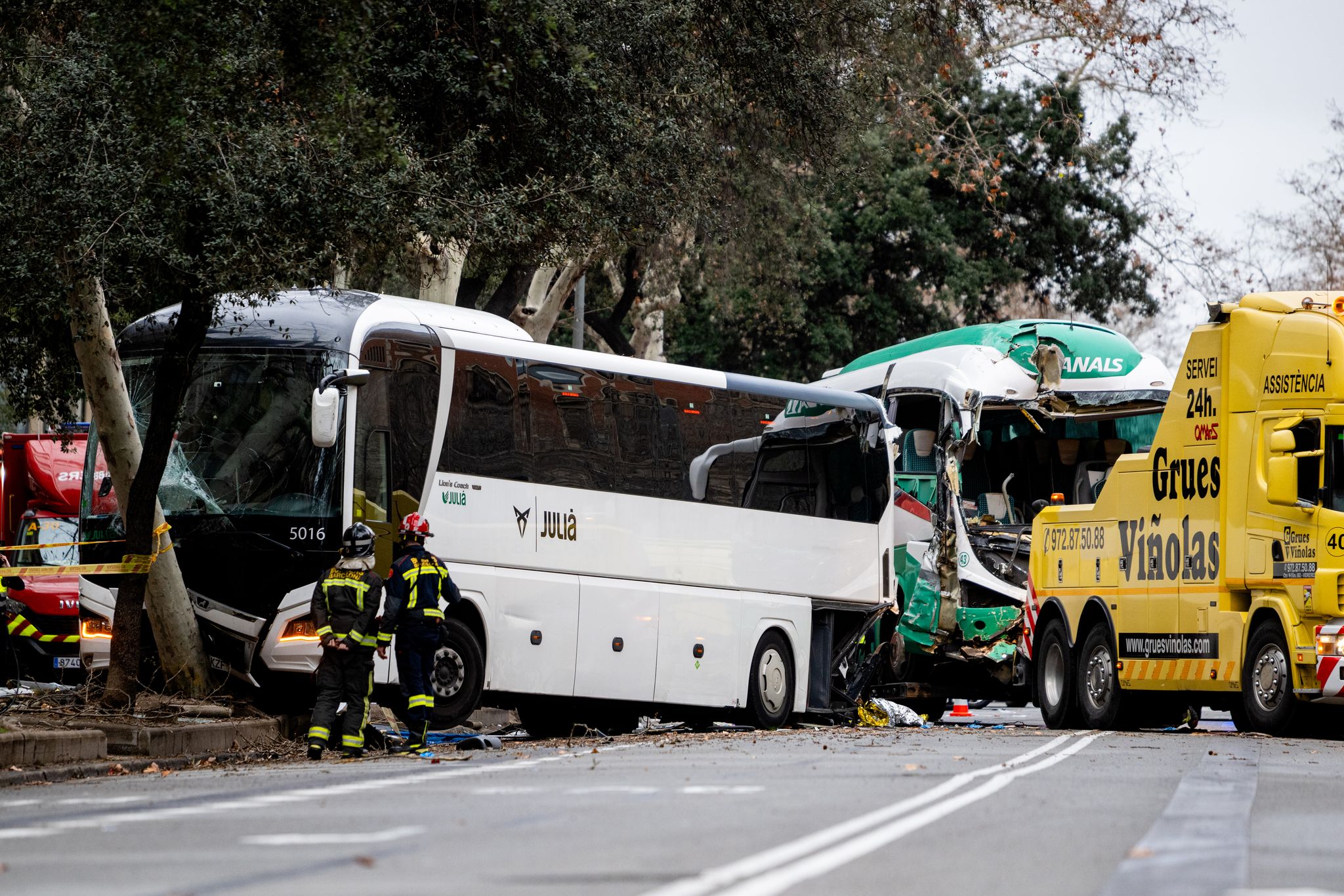 Busunglück in Barcelona: Mehr als 50 Verletzte