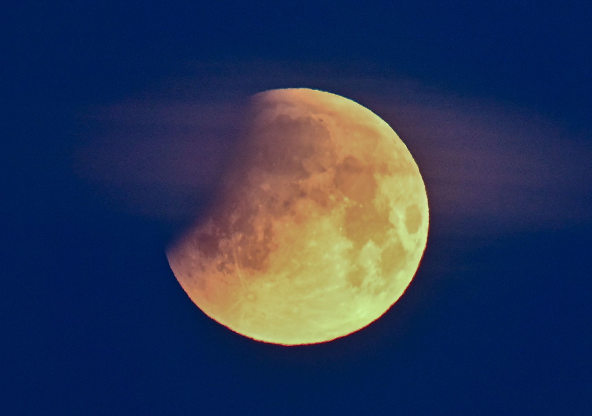 Partielle Mondfinsternis am Freitagmorgen: Wetter entscheidet über Sichtbarkeit