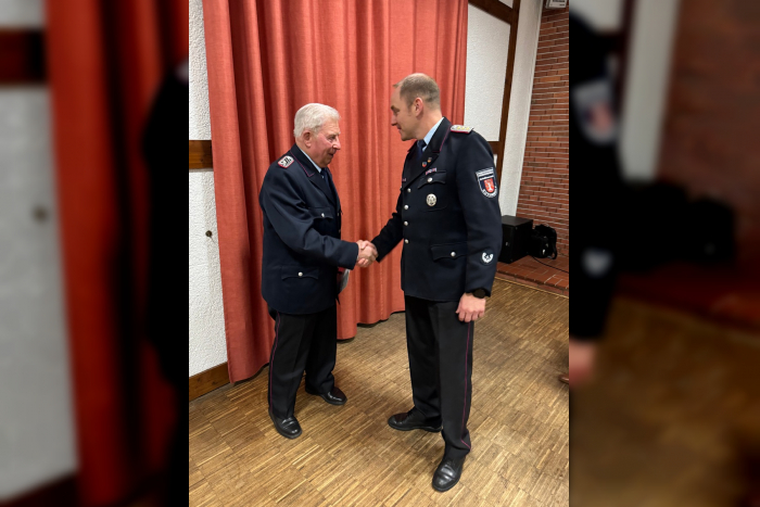 Samtgemeinde Fredenbeck: Feuerwehrversammlung in Fredenbeck,300 Teilnehmer blicken auf das Einsatzjahr 2024 zurück