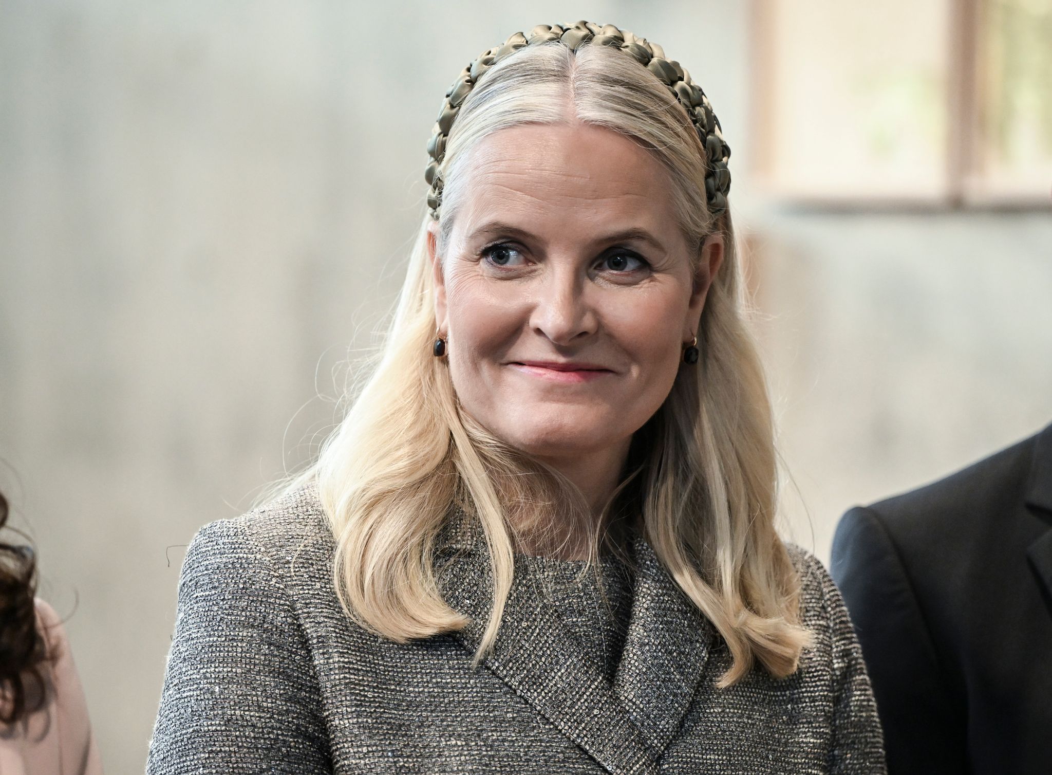 Norwegens Kronprinzessin Mette-Marit hat täglich Beschwerden