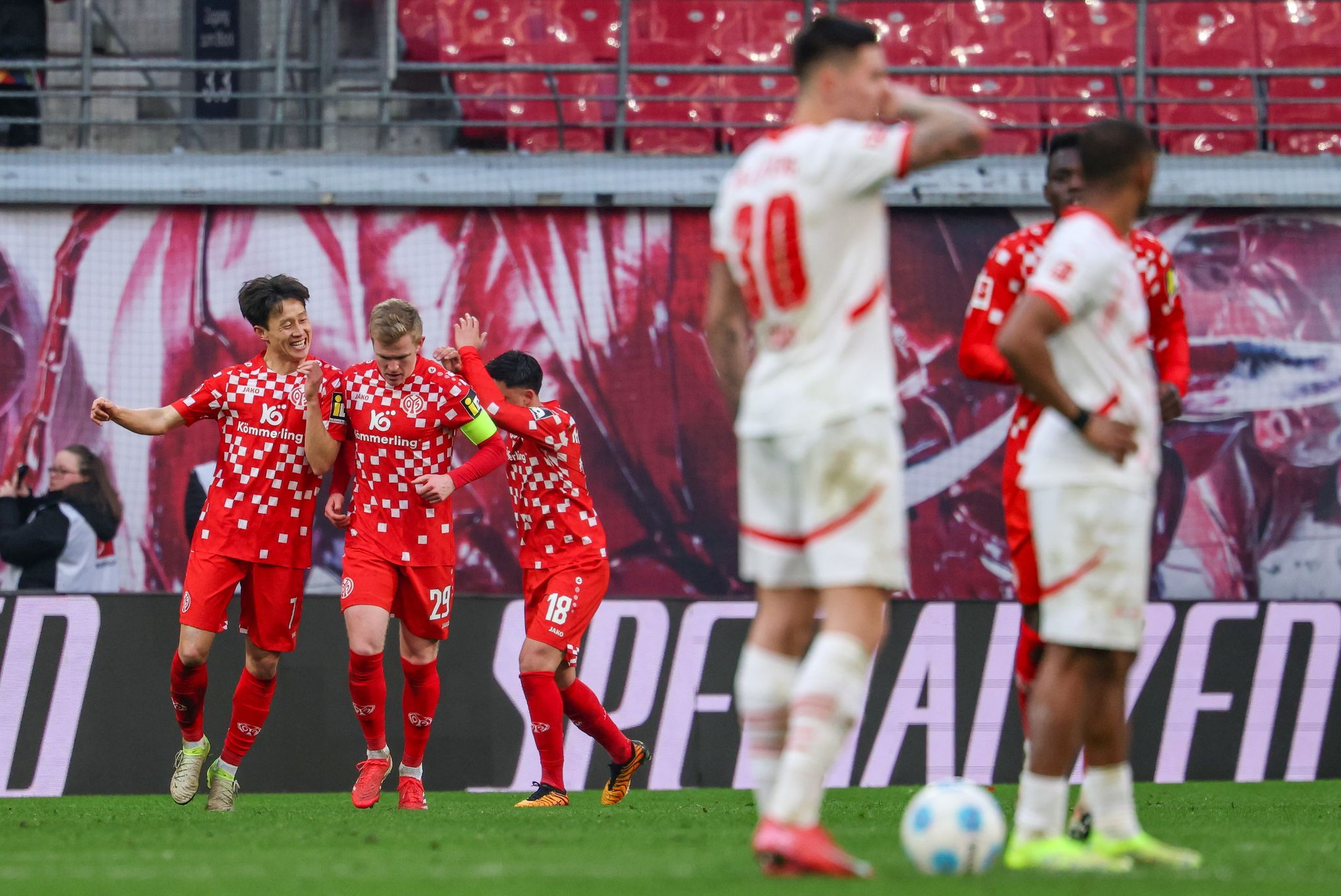 Doppelschlag nach Blitz-Tor: Mainz schockt Leipzig zurück