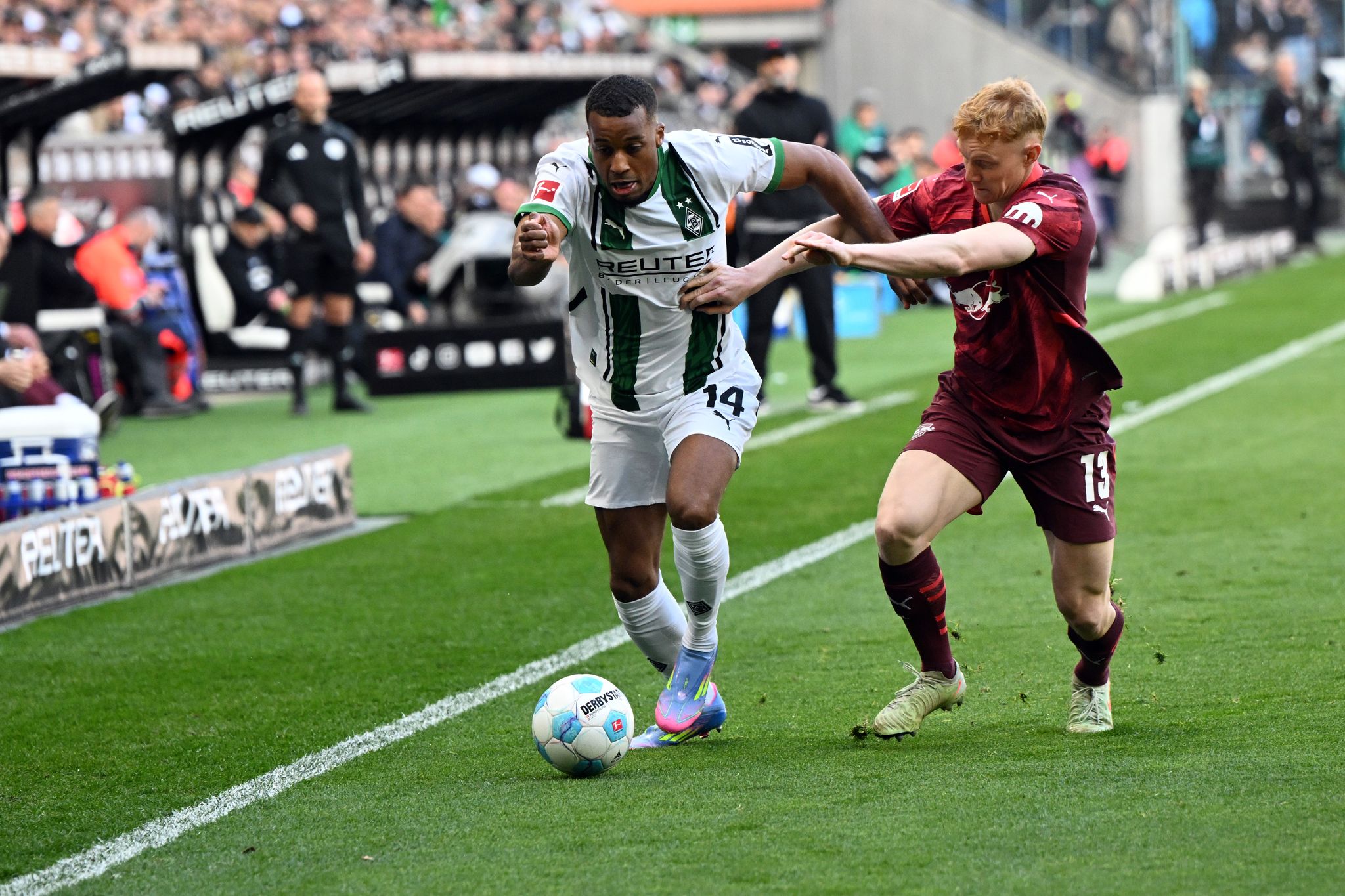 Plea beendet Heimmisere und führt Gladbach zum Sieg