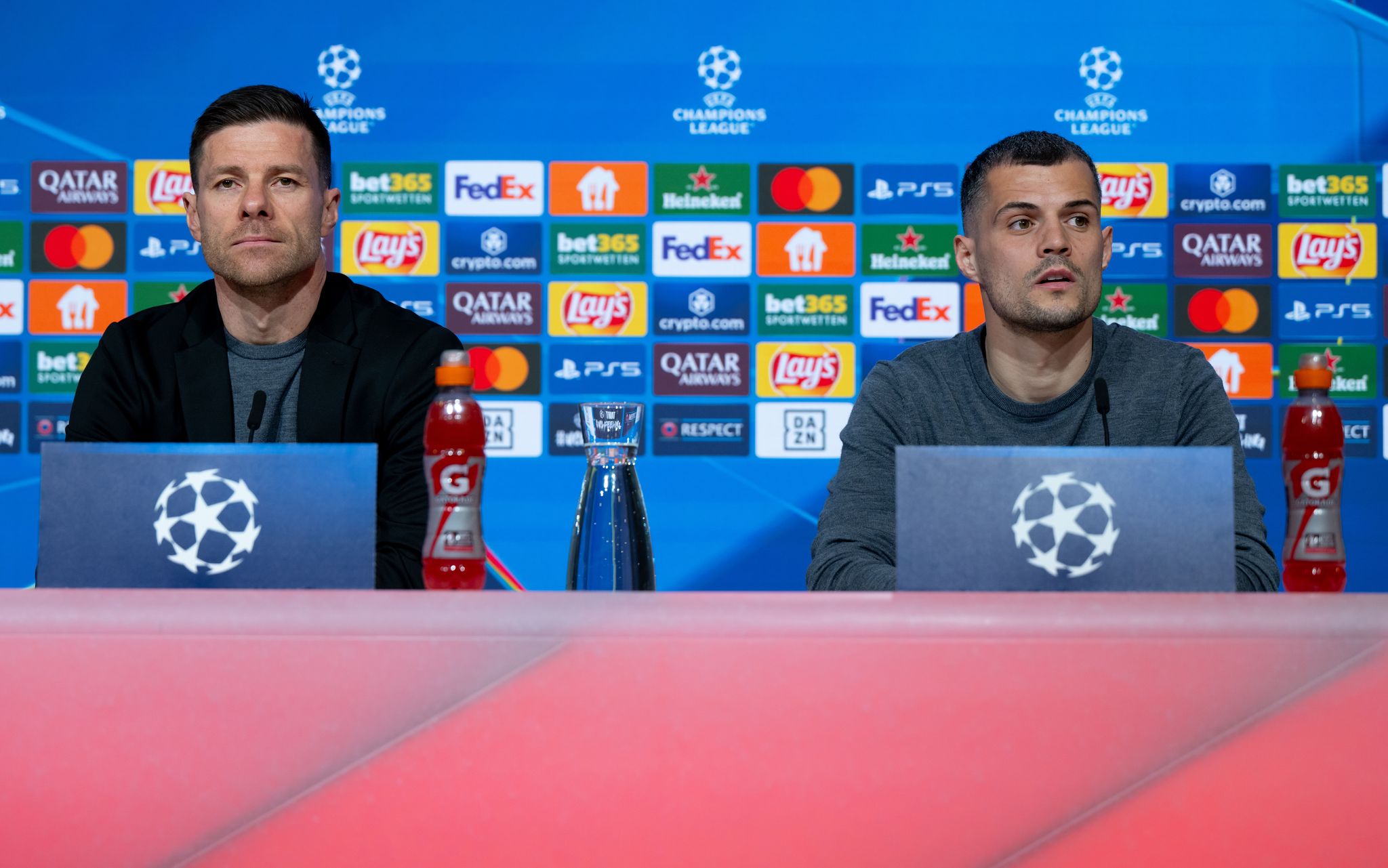 Champions-League-Kracher: FC Bayern München vs. Bayer Leverkusen,Provokation von Gelben Karten im Fokus. Leverkusen mit größeren Sorgen.