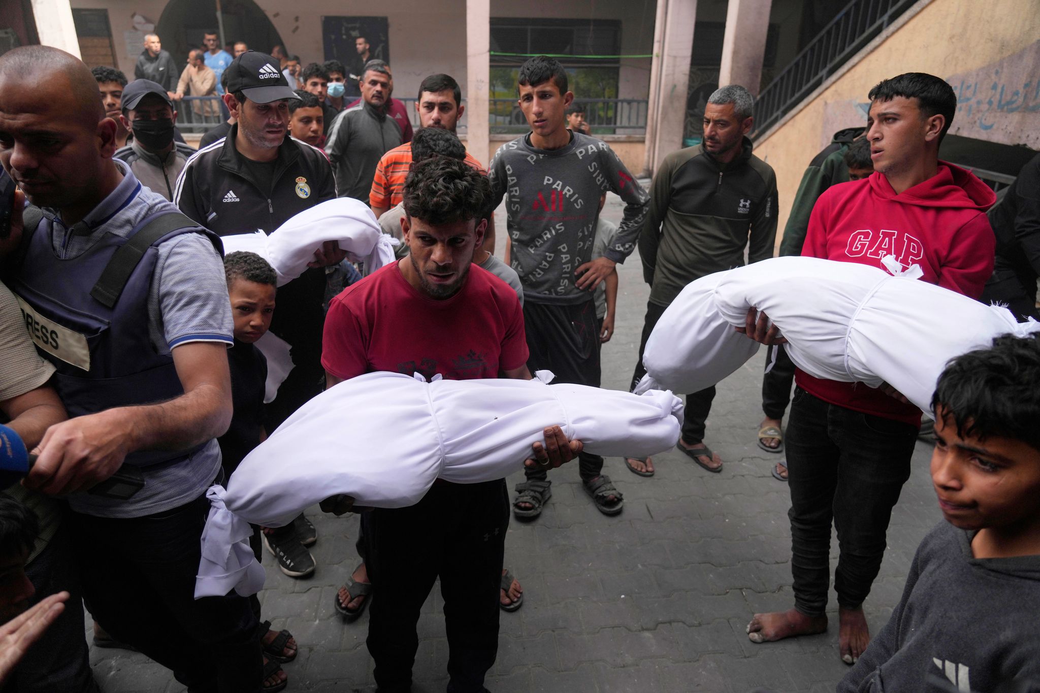 Tote bei Luftangriff auf ehemalige Schule in Gaza