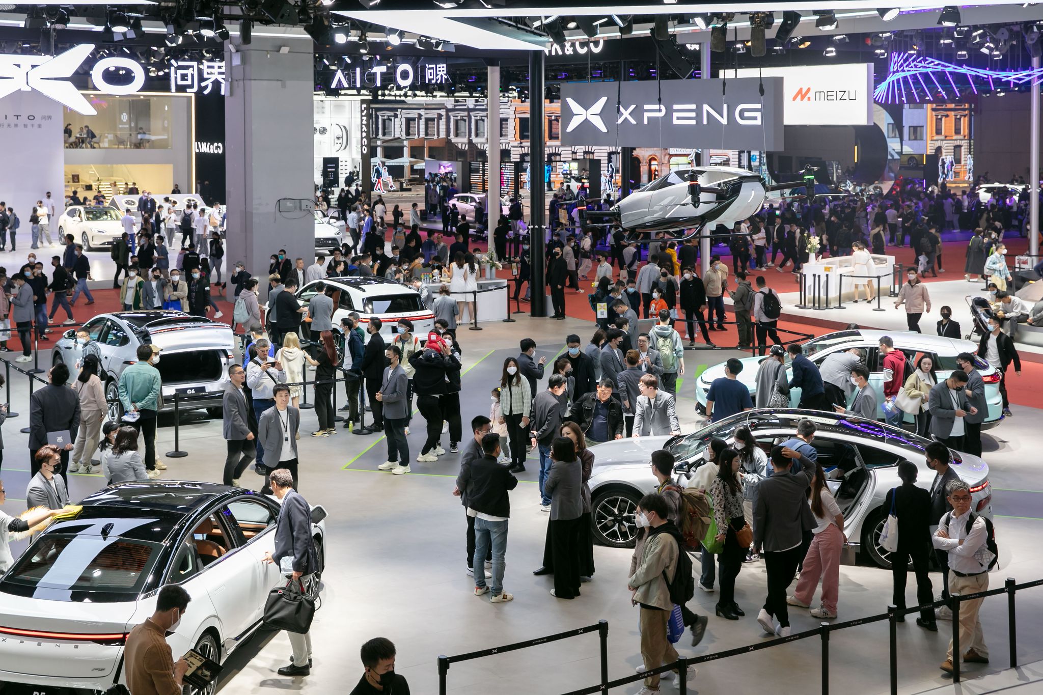 Chinas Automarkt im Fokus: Kampf um Marktanteile und Innovationen