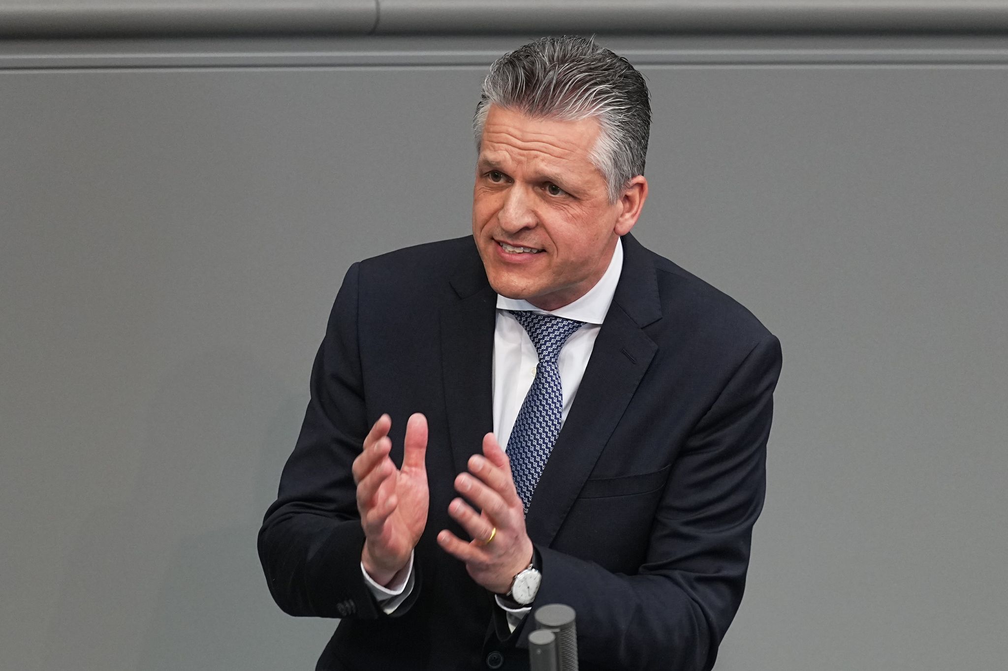 Umgang mit der AfD: Union will gemeinsame Linie mit SPD