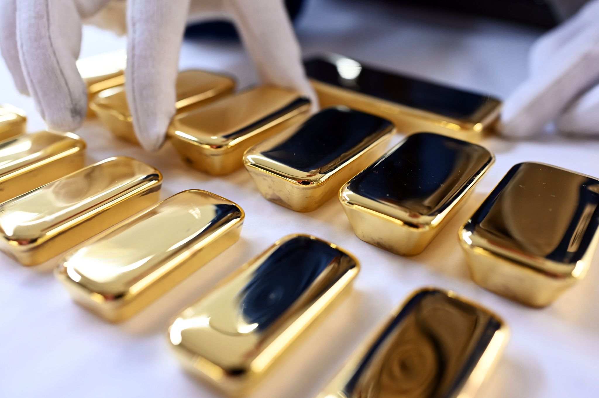 Gold kostet erstmals 3.500 Dollar