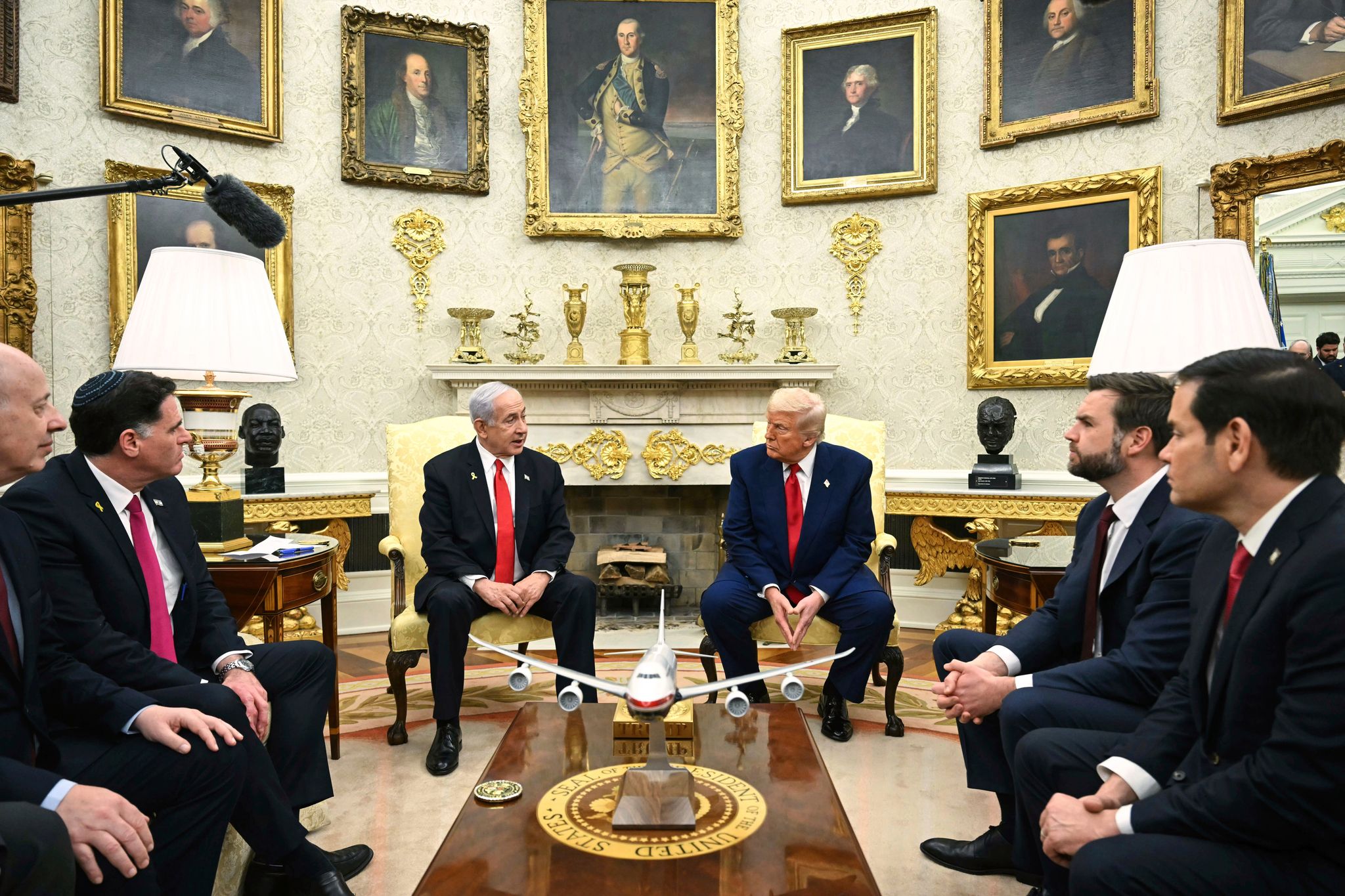 Trump kündigt Gespräche mit dem Iran an