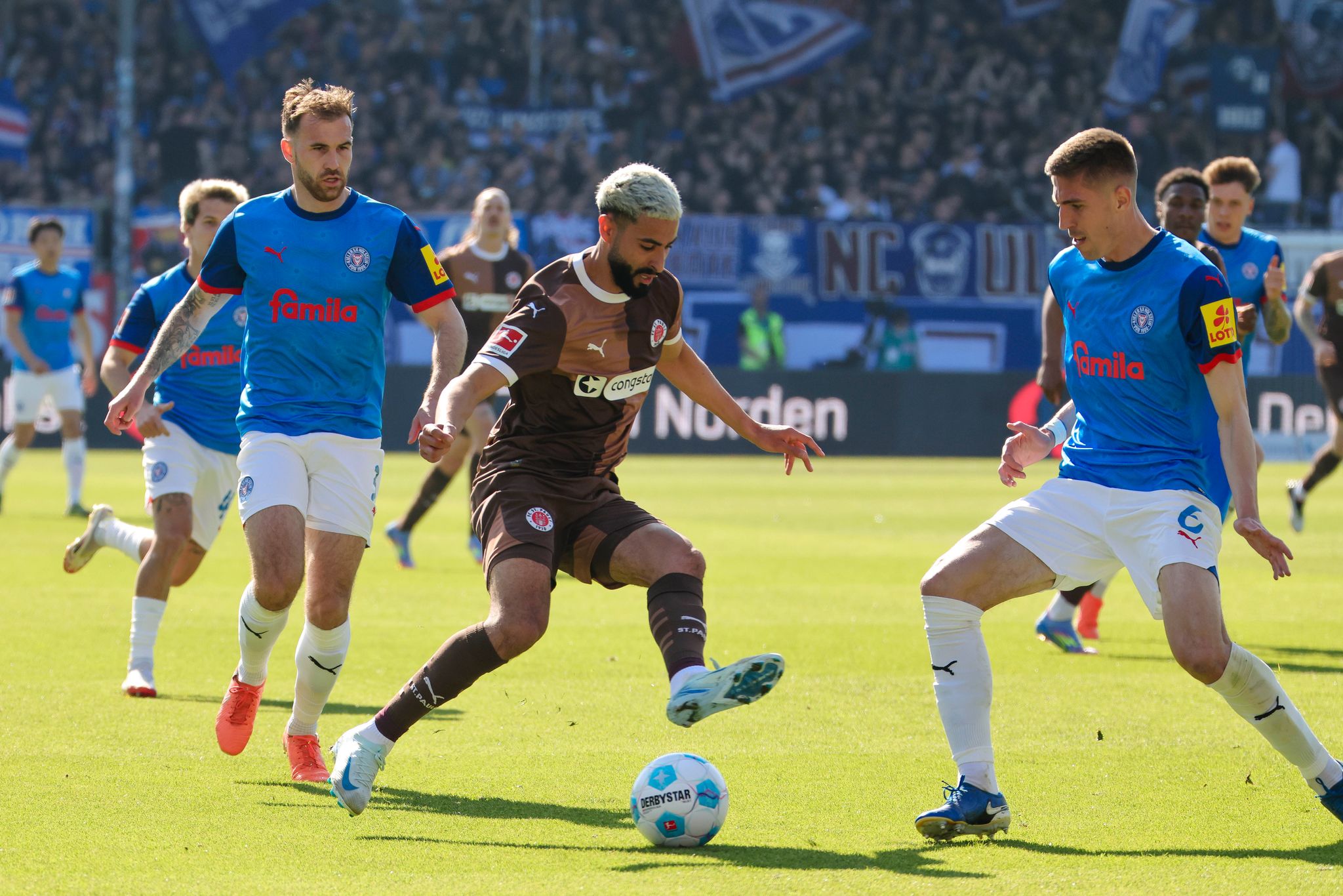 Spätes Eigentor: St. Pauli vergrößert Kieler Abstiegsängste