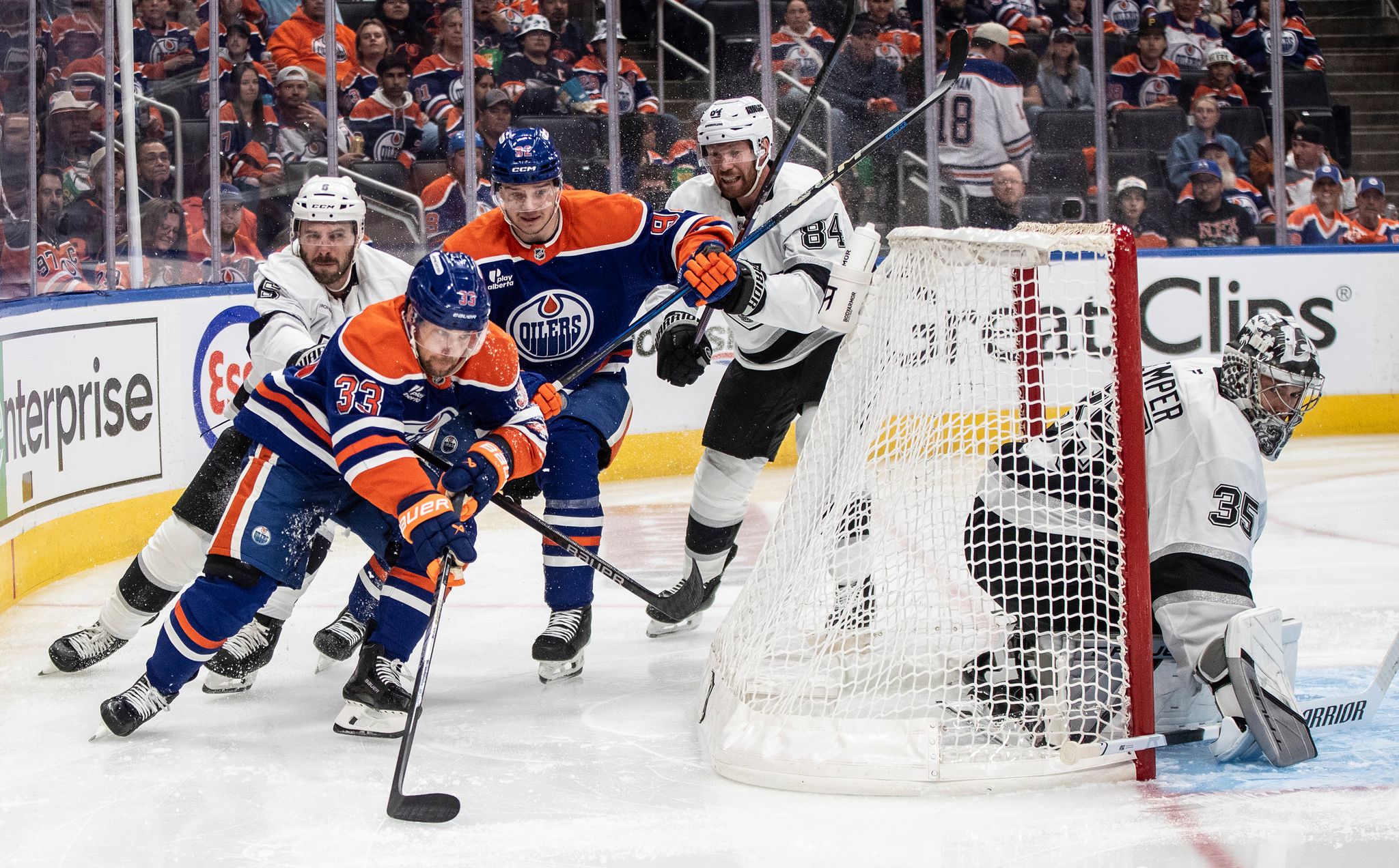 Leon Draisaitl schießt Oilers zum Sieg in der Verlängerung