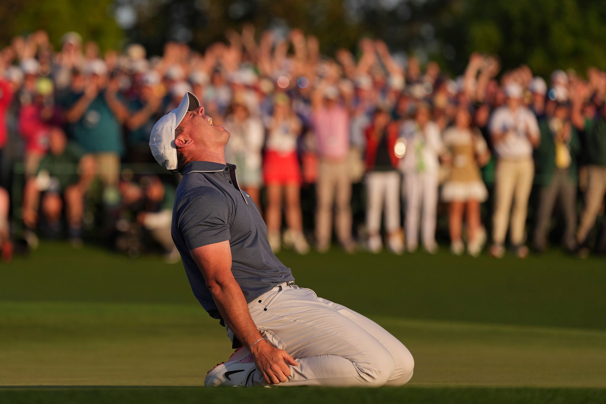 Tränen und Glückwünsche: McIlroy vollendet Golf-Grand-Slam