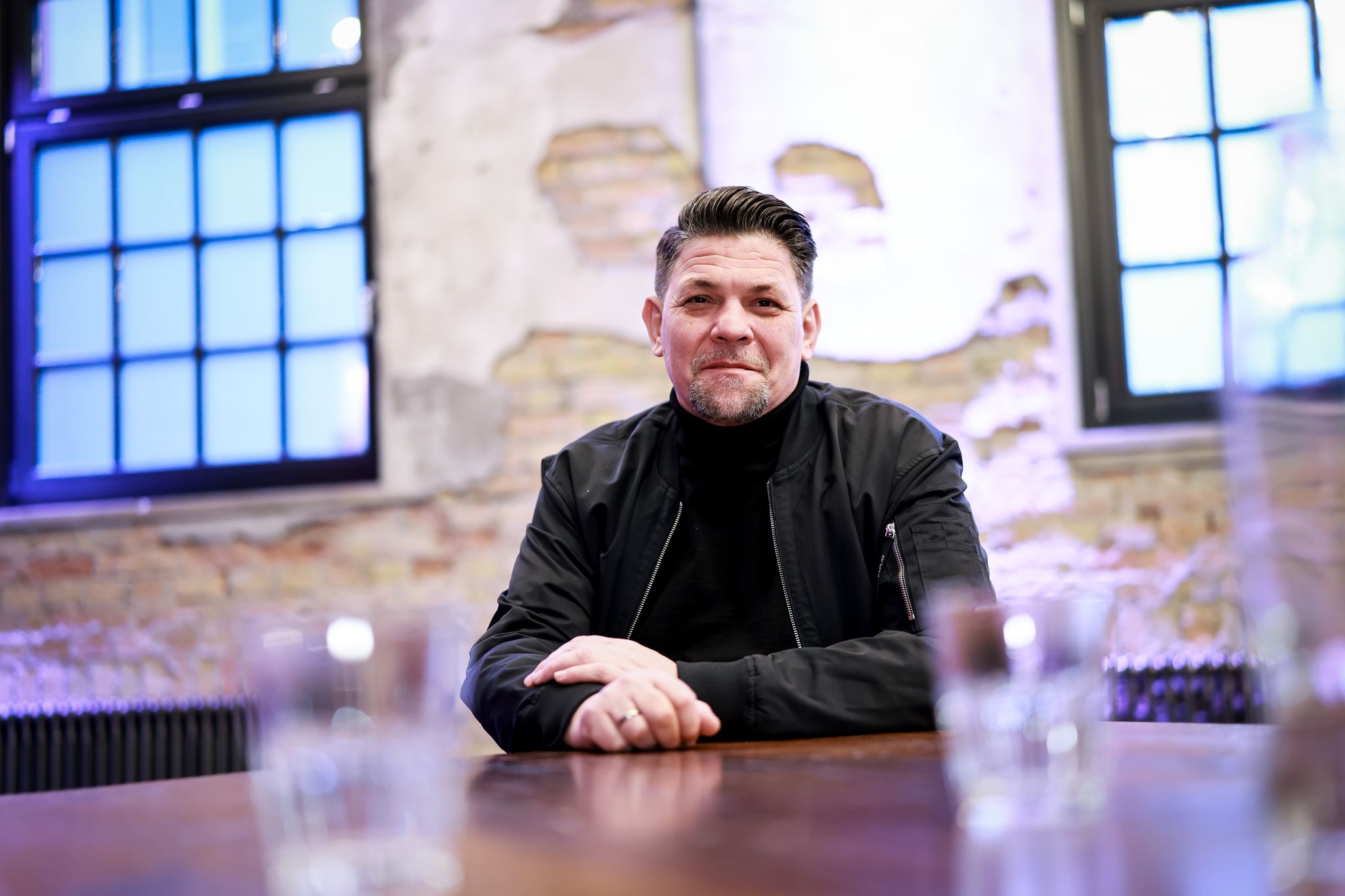 Mälzer und Jamie Oliver kochen – «emotionalste Staffel»