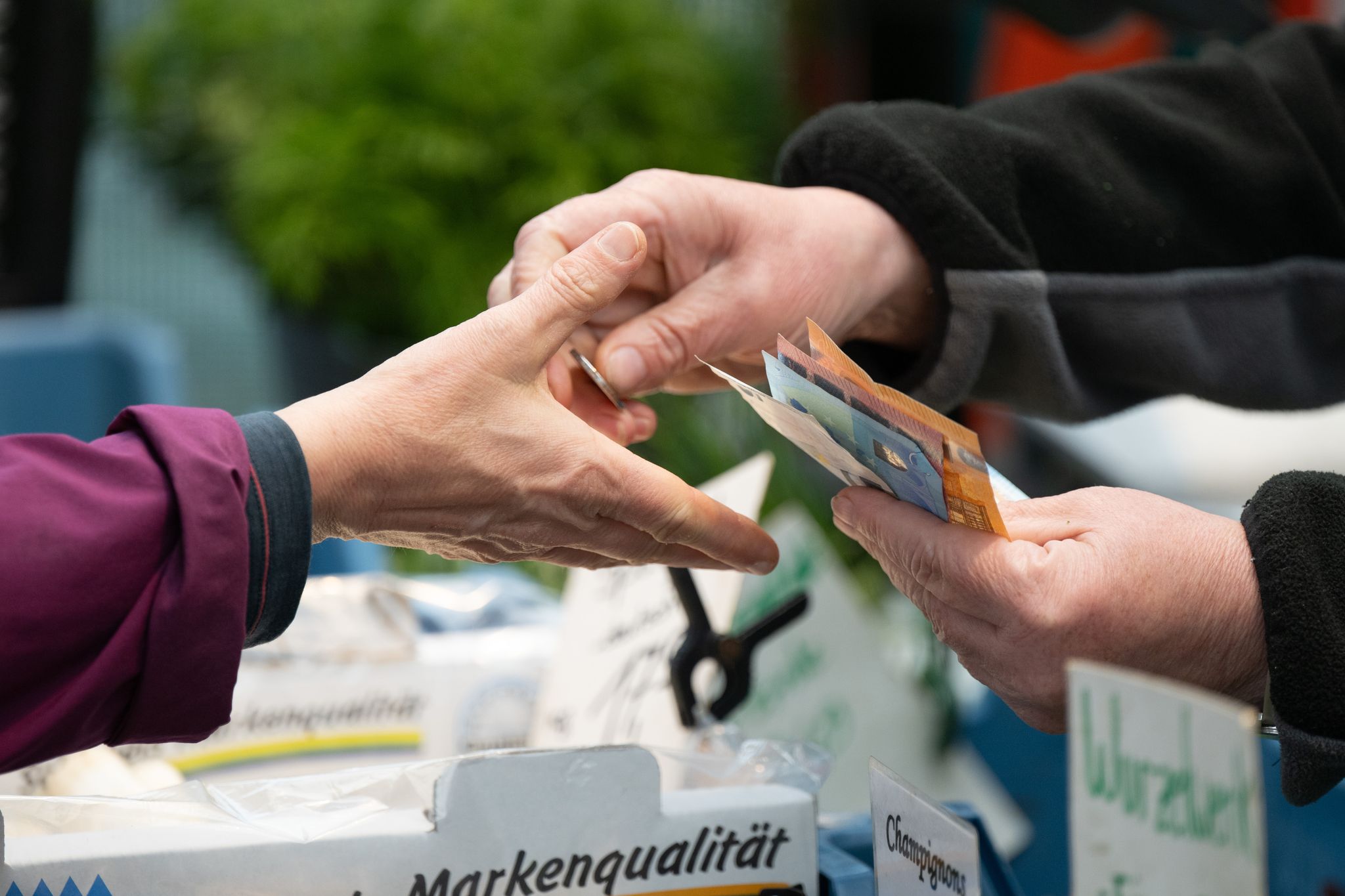 Inflation in Deutschland sinkt auf 2,1 Prozent im April