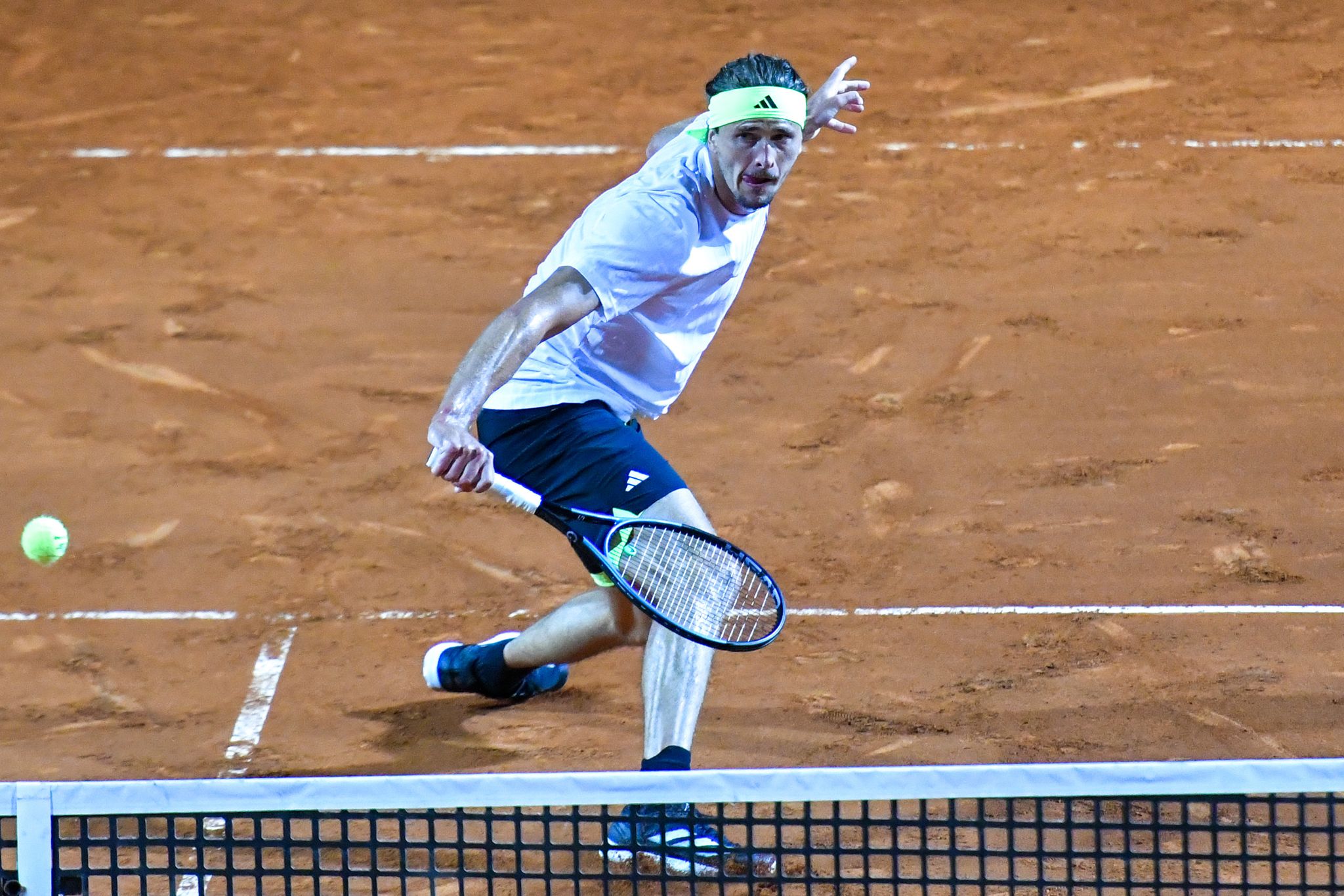 Alexander Zverev im Achtelfinale von Rom,Der Titelverteidiger gewinnt souverän gegen Gaubas und trifft nun auf Fils.