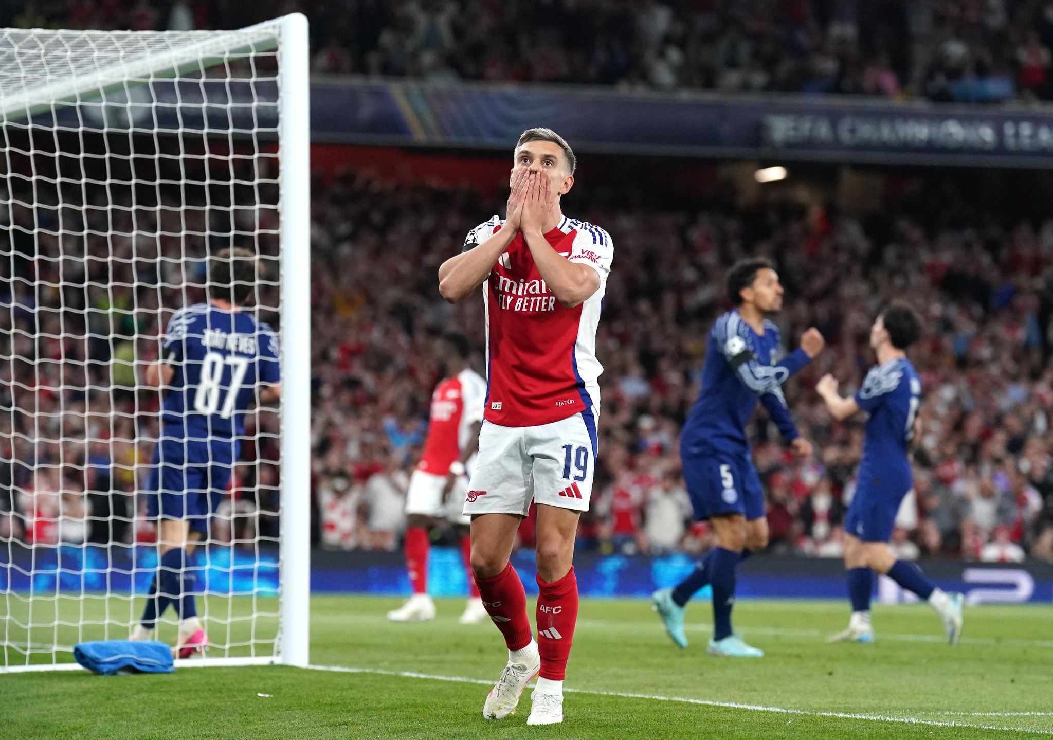 Arsenal kämpft um Einzug ins Champions-League-Finale