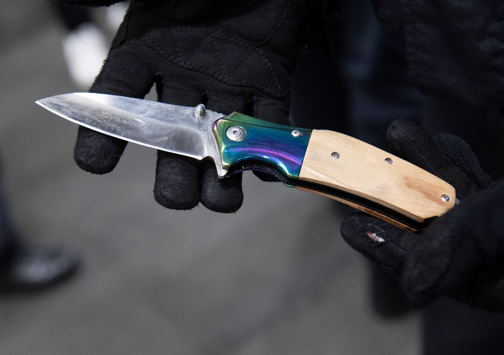 Gewalt und Messer bei Kindern und Jugendlichen
