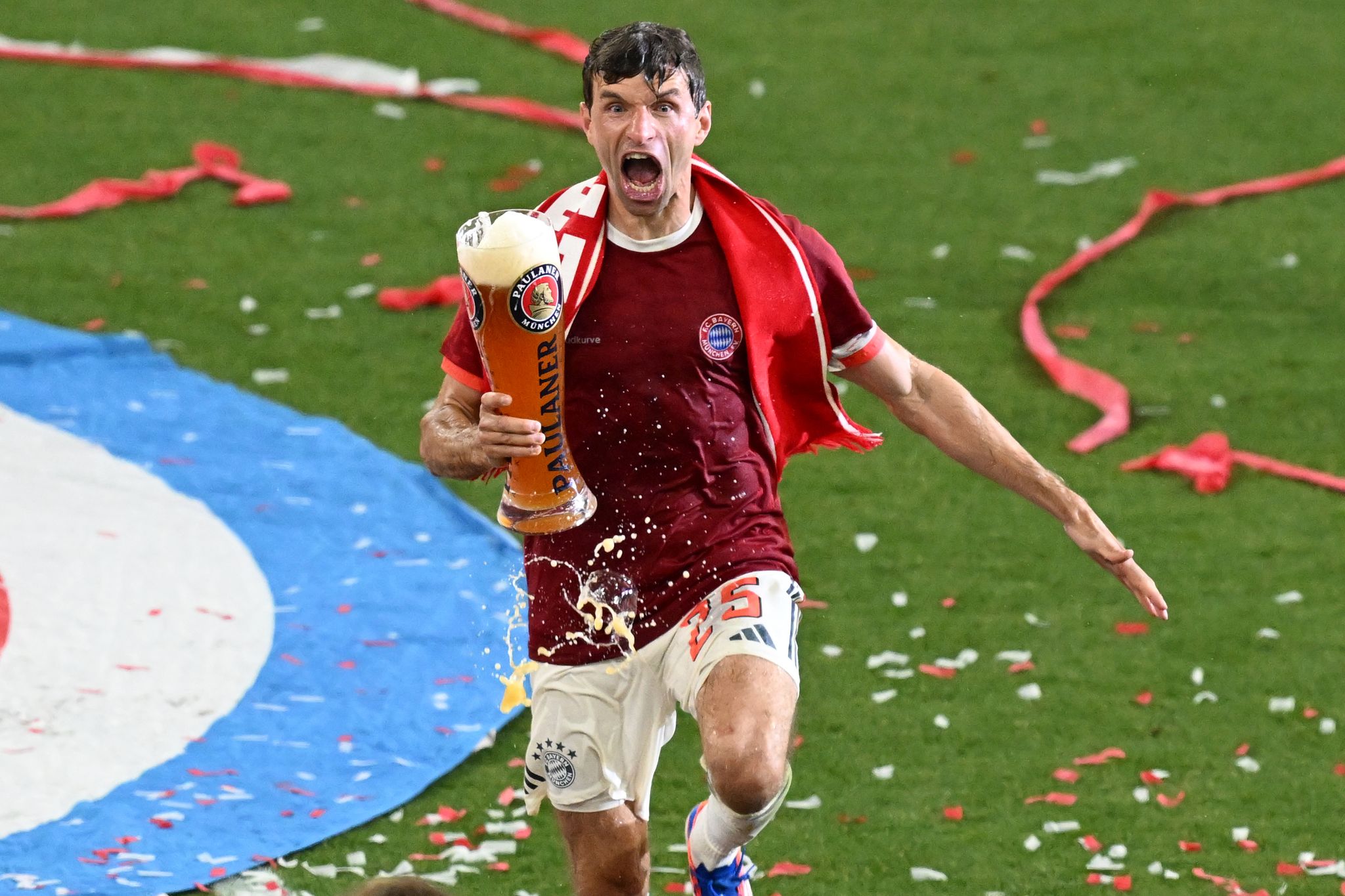 Thomas Müller verabschiedet sich mit Humor und Dankbarkeit
