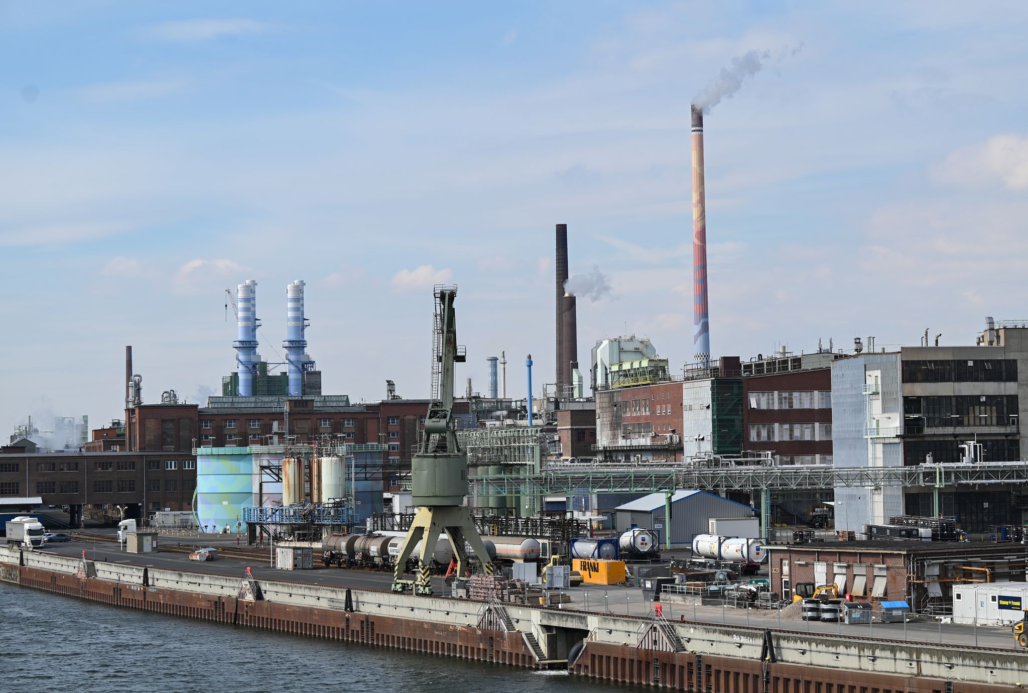 Umstrukturierung bei Bayer: Standort Frankfurt wird geschlossen
