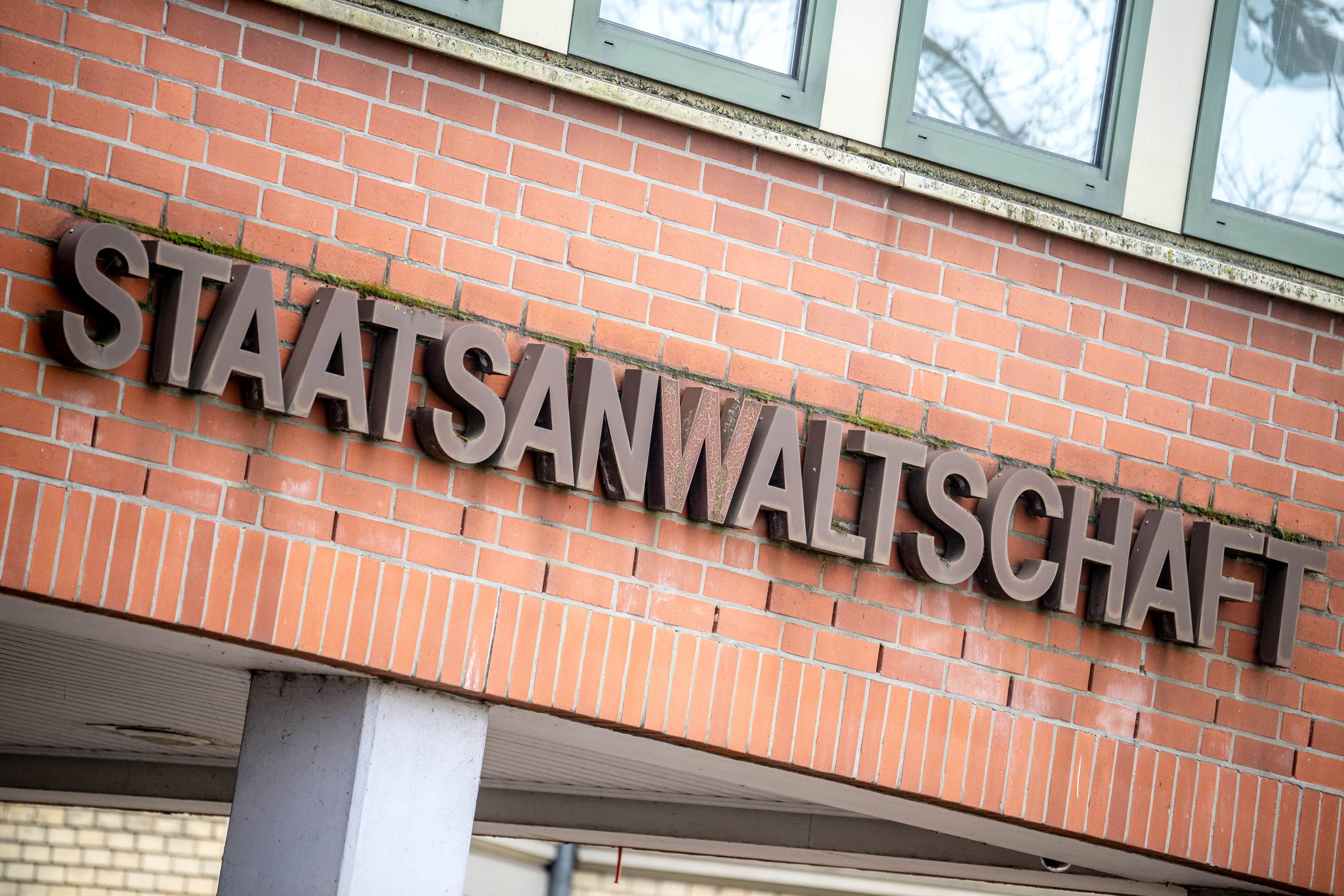 Jahrelange Vergewaltigungen? – Polizei räumt Fehler ein