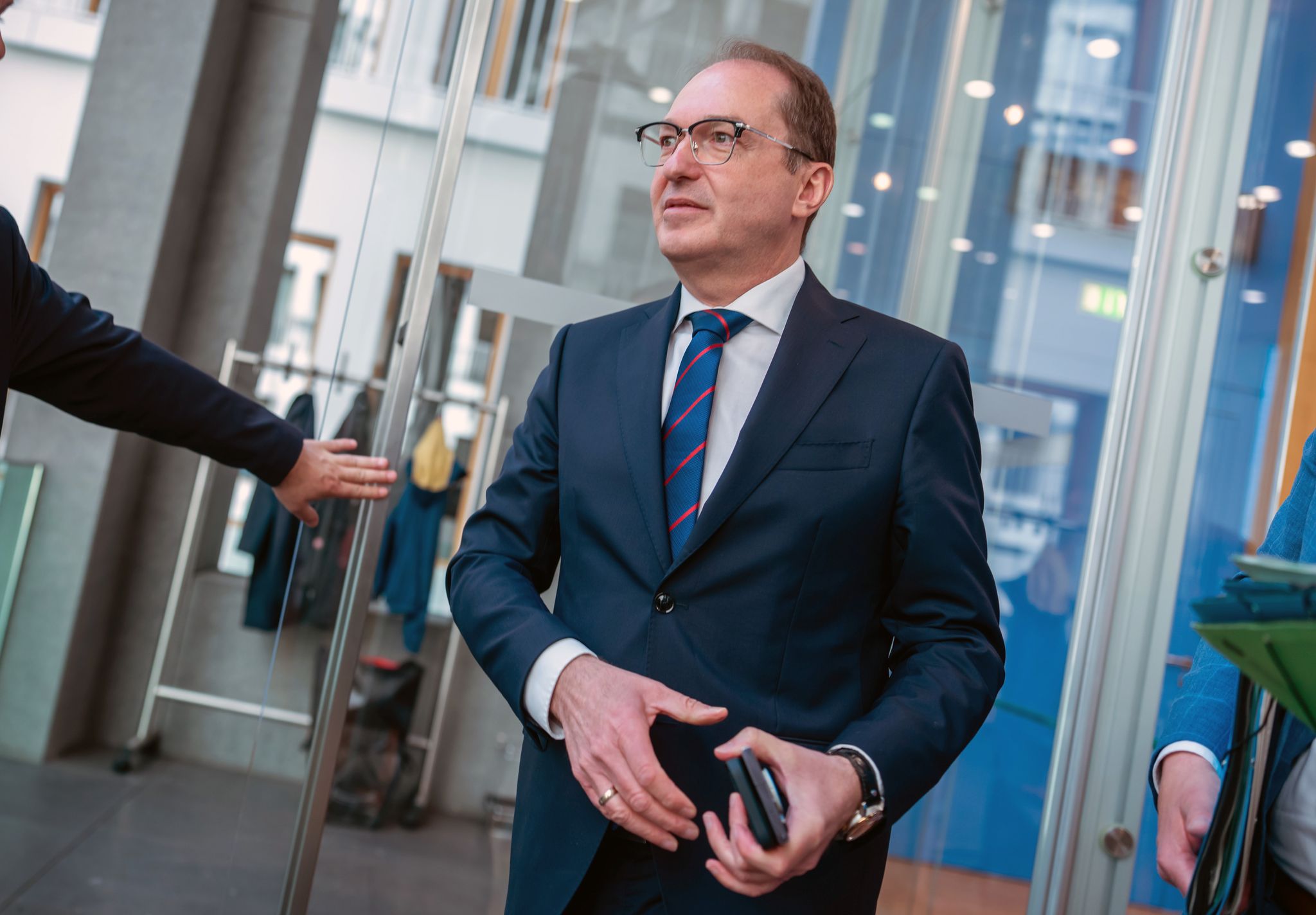 Dobrindt: AfD-Gutachten reicht nicht für Verbotsverfahren