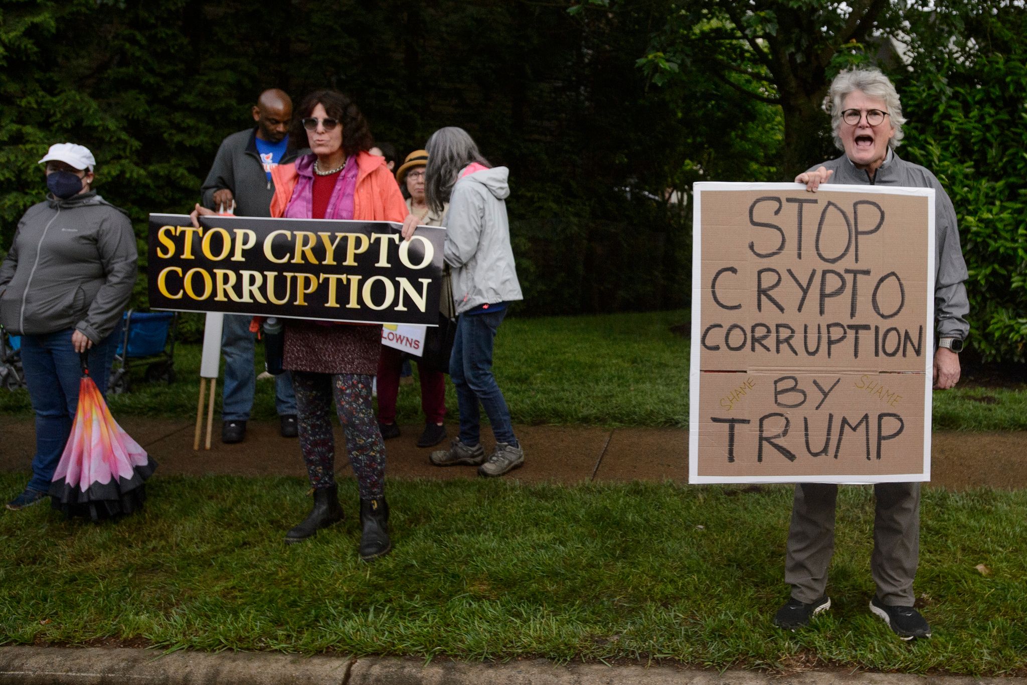 Krypto-Dinner mit Trump begleitet von Protesten