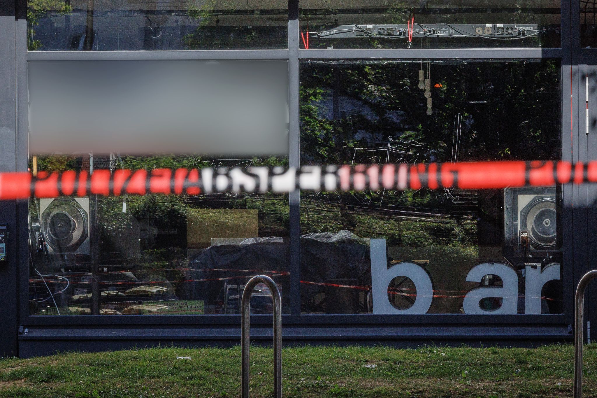 Angriff vor Bar in Bielefeld: Was wir wissen – und was nicht