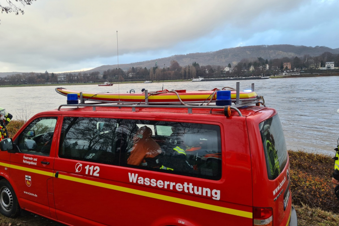 Bonn: Havarie auf dem Rhein