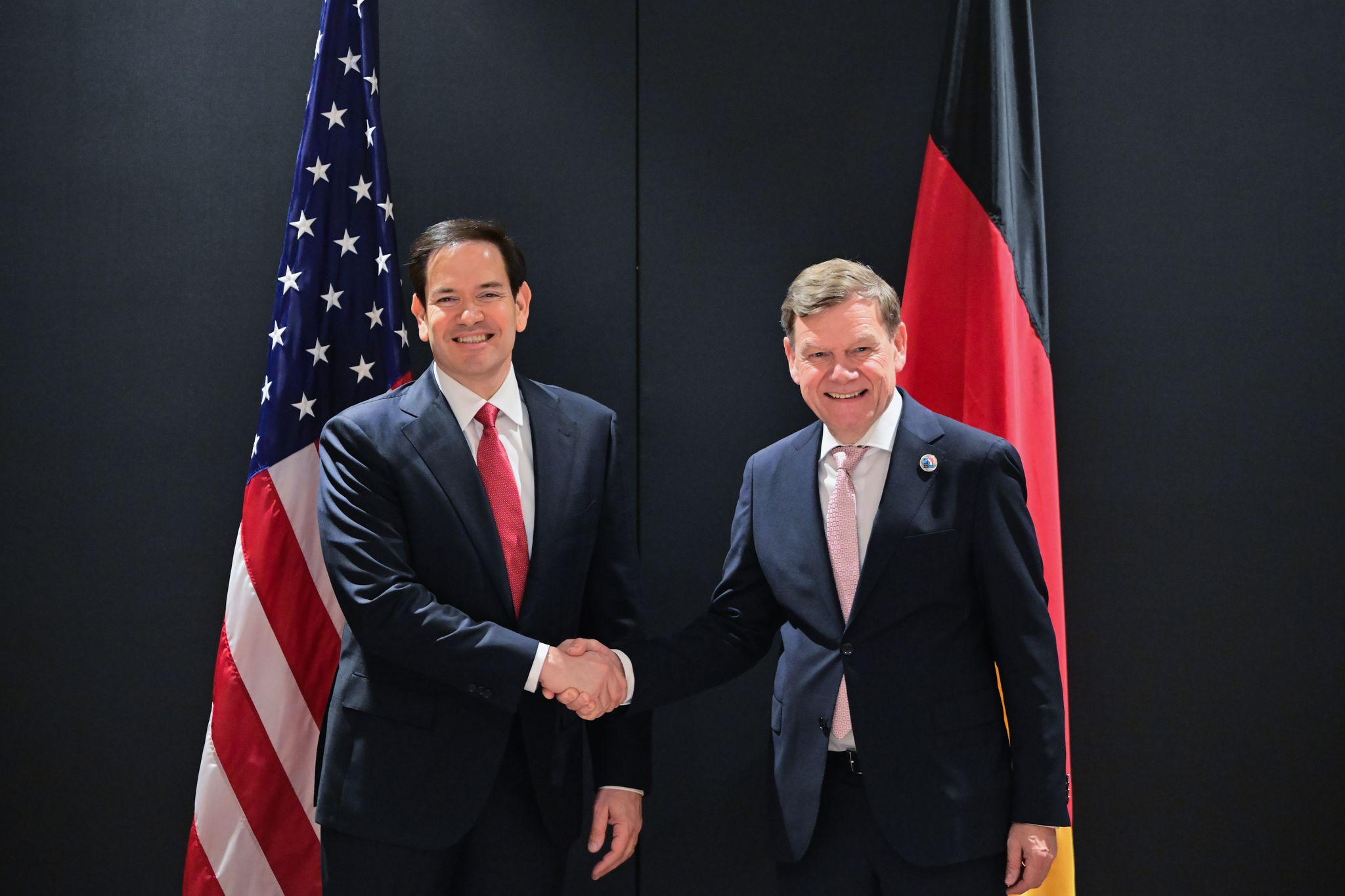 Wadephul fordert Schulterschluss mit den USA gegen Putin
