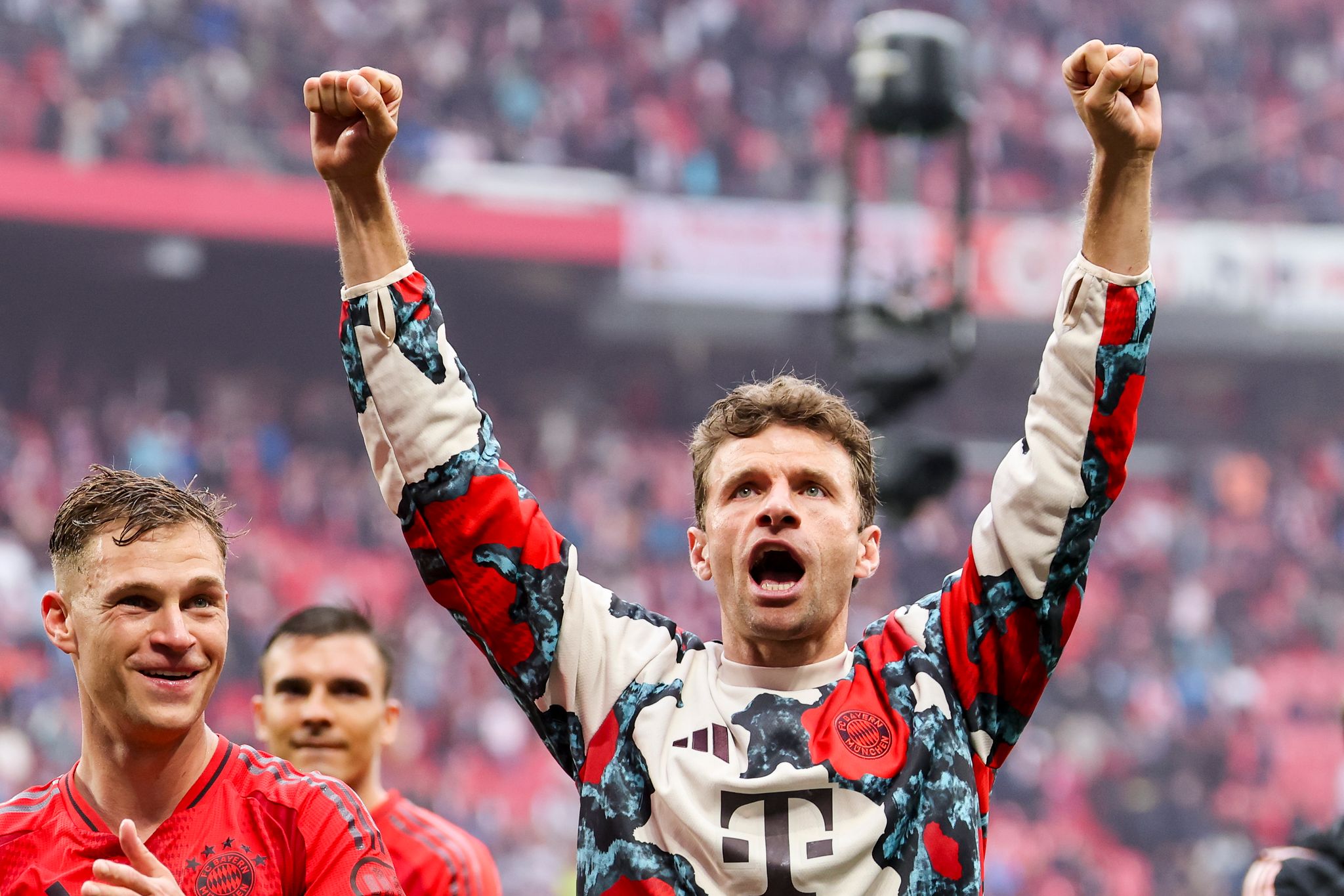 Emotionaler Abschied: Müller verlässt FC Bayern nach 25 Jahren