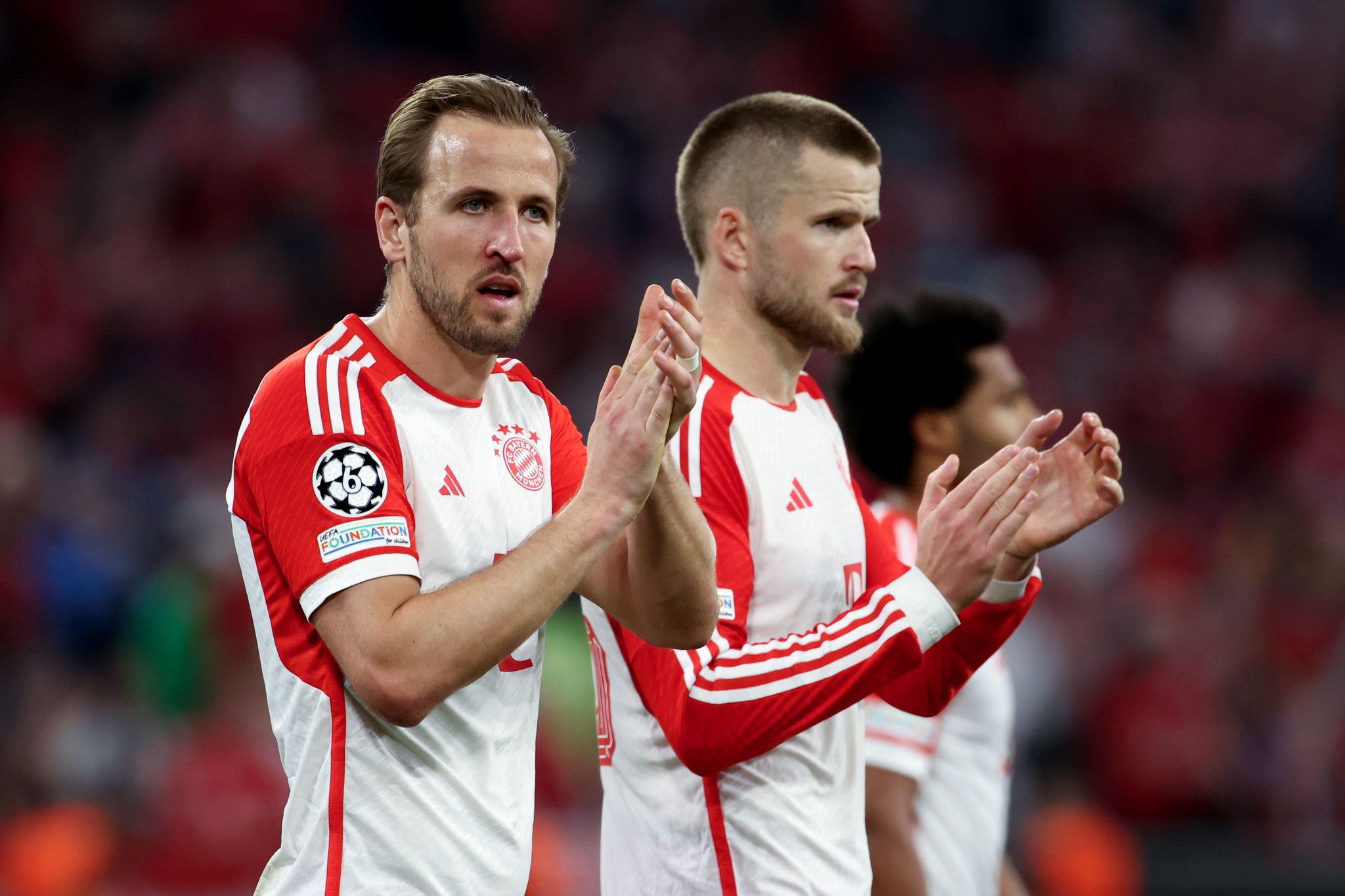 Bayerns Meister-Schlussakt mit Kane als Feierbiest