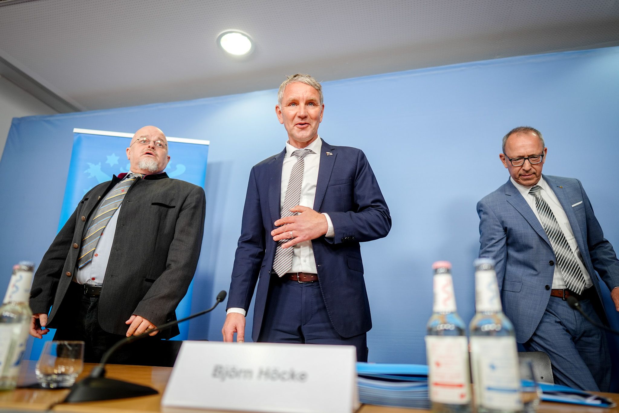 Höcke und Urban legen Gutachten gegen Beobachtung vor