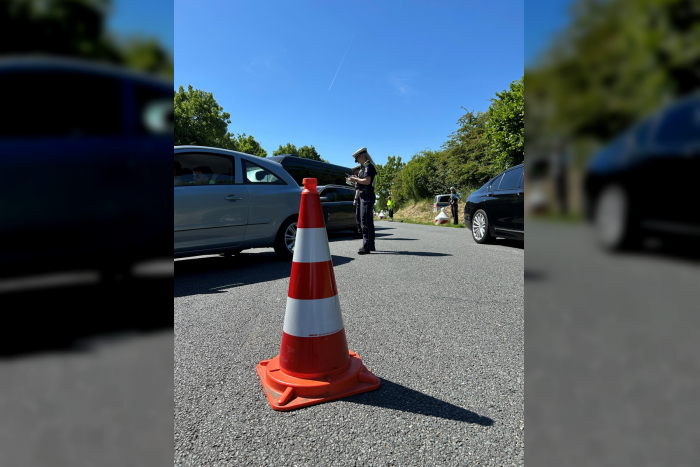 Gronau: Großkontrolle der Polizei auf der B54