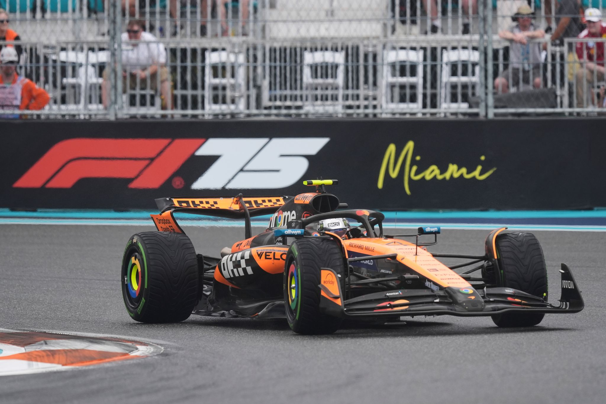 Chaos-Sprint in Miami: Norris siegt vor Piastri und Hamilton
