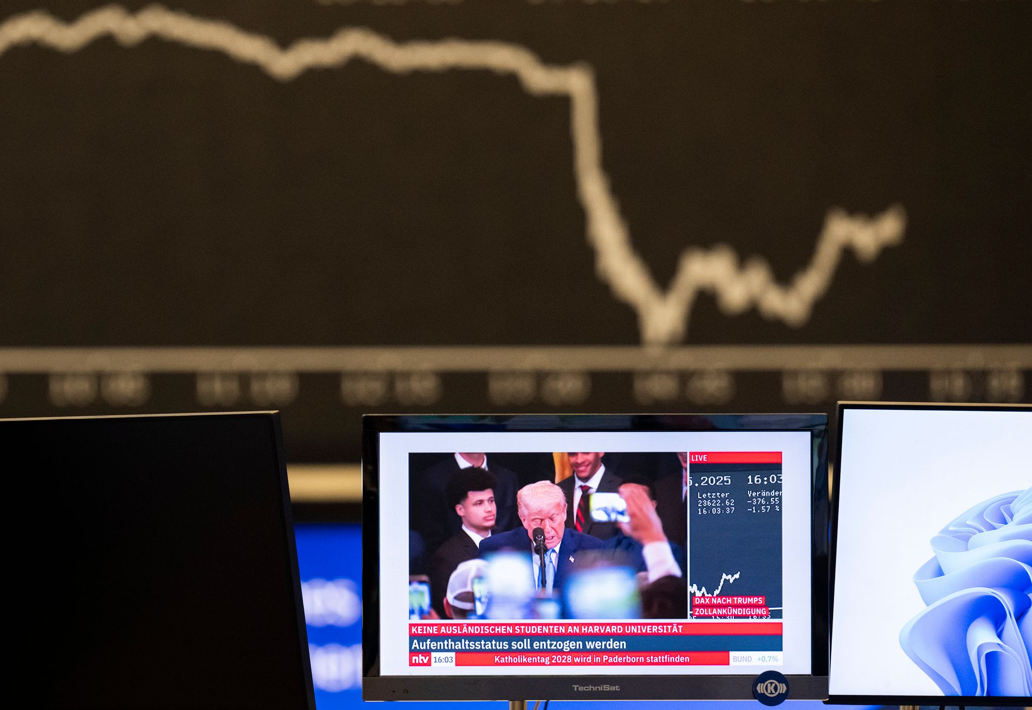 Neue Eskalation: Trump droht EU mit Zöllen von 50 Prozent