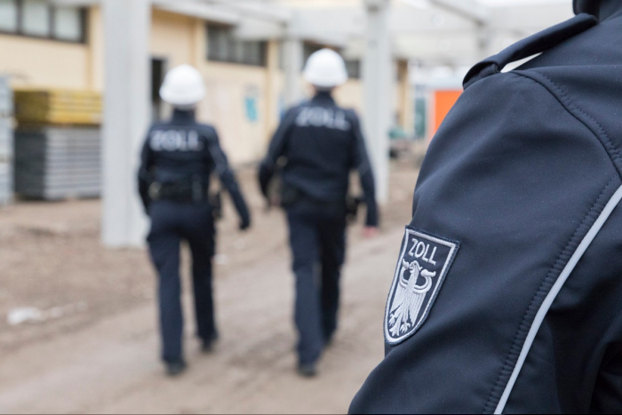 Schwarzarbeit in der Baubranche: 2 Jahre Freiheitsstrafe auf Bewährung