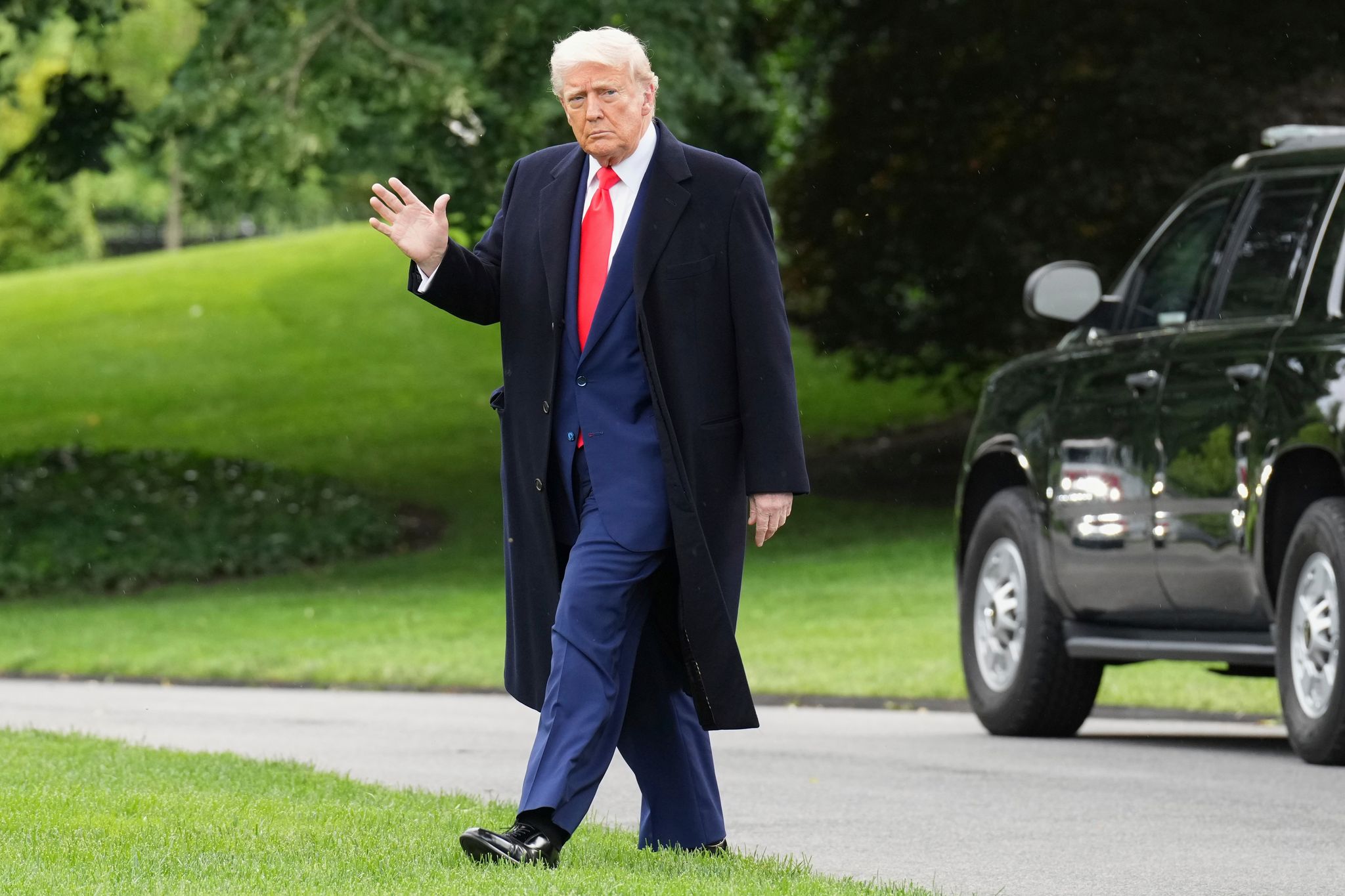 Trump droht EU mit 50-Prozent-Zöllen ab 1. Juni – Handelskrieg eskaliert