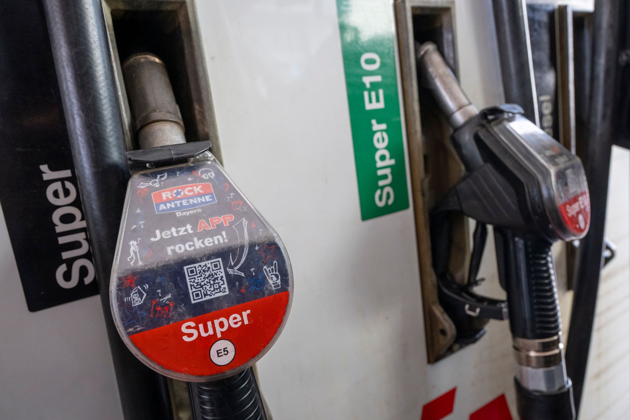 Tanken wird teurer: Preise steigen nach Israels Angriff auf den Iran