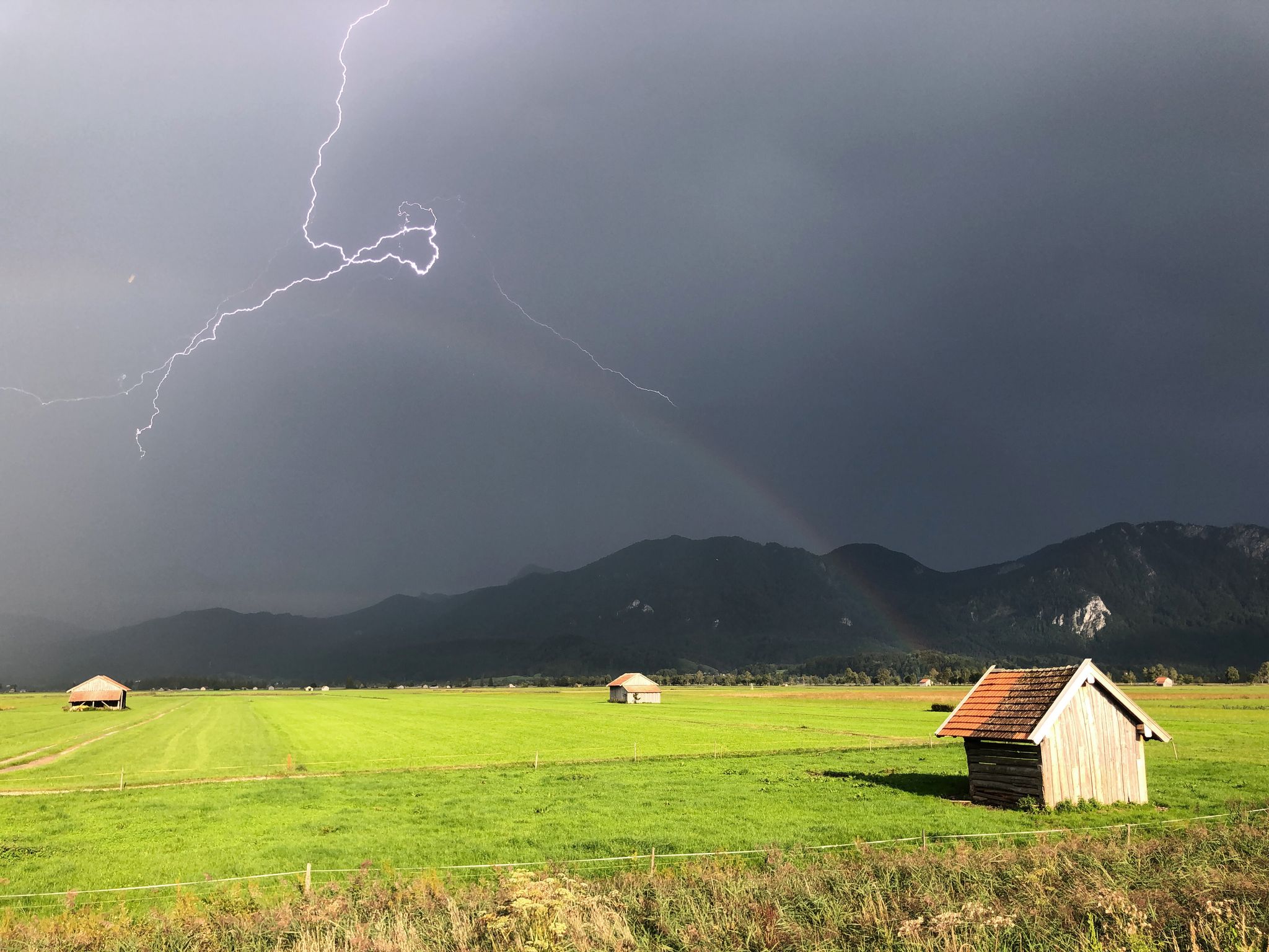 Drei Tote bei Blitzschlag in Österreich