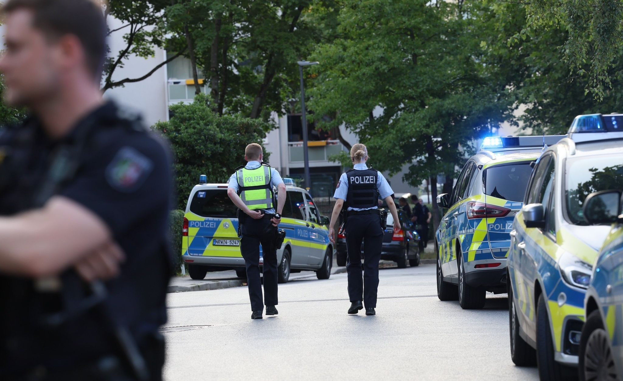 Massenschlägerei mit bis zu 100 Beteiligten in Heiligenhaus, sieben Menschen verletzt