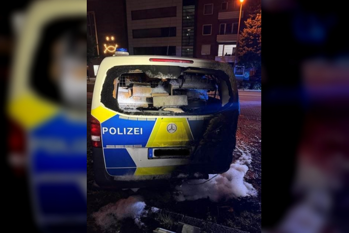 Recklinghausen: Brand am Bundespolizei Streifenwagen