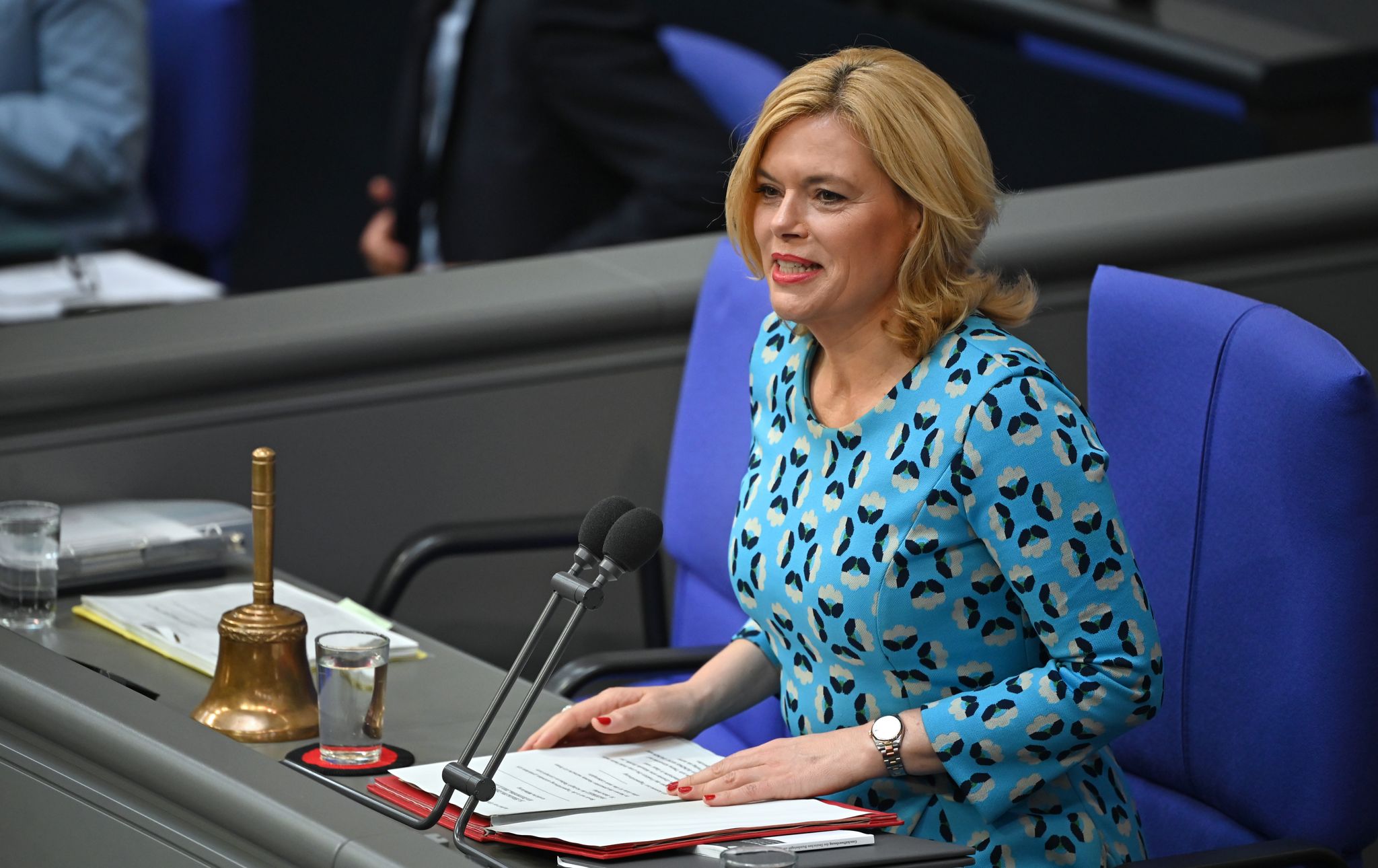 Klöckner verteidigt ihr Vorgehen beim CSD