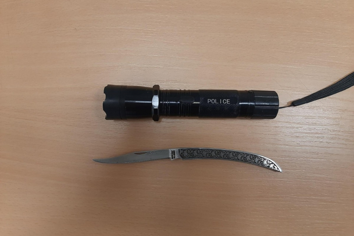 Verbotene Waffe am Bremer Flughafen