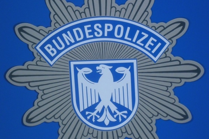 Rosenheim: Illegal eingereiste Migranten auf A8 unterwegs