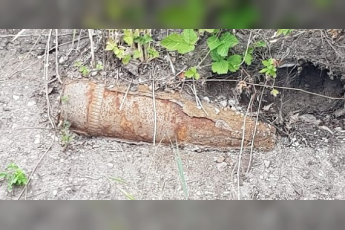 Splittergranate am Gernsheimer Badesee entdeckt