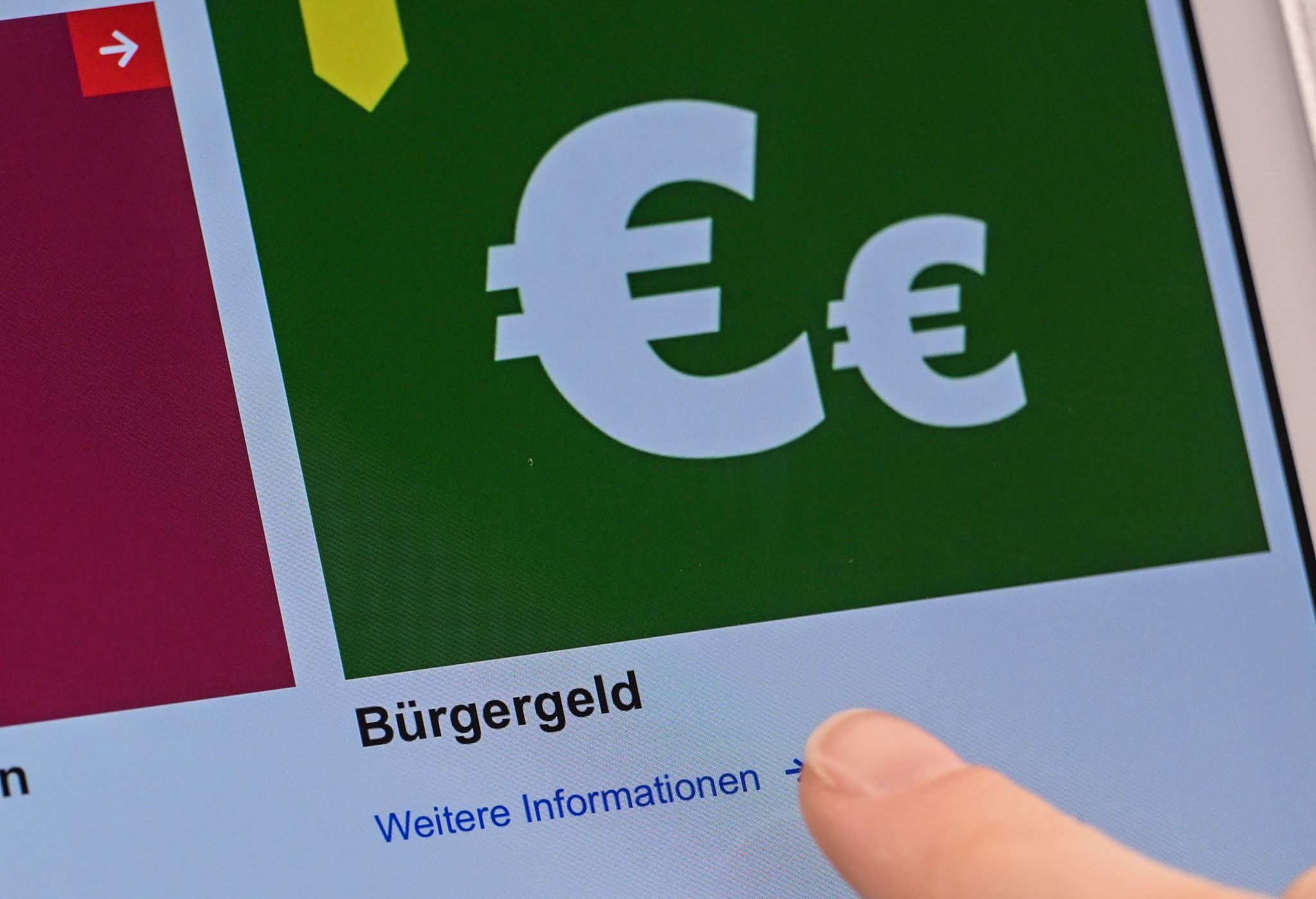 Staat zahlte 826.000 Erwerbstätigen Bürgergeld, Kosten bei 7 Milliarden Euro