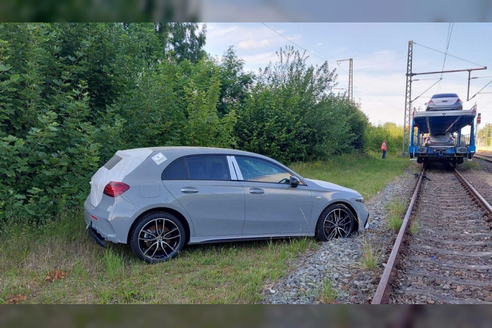 Barnstorf: Autotransportzug, Jugendliche verursachen hohen Sachschaden